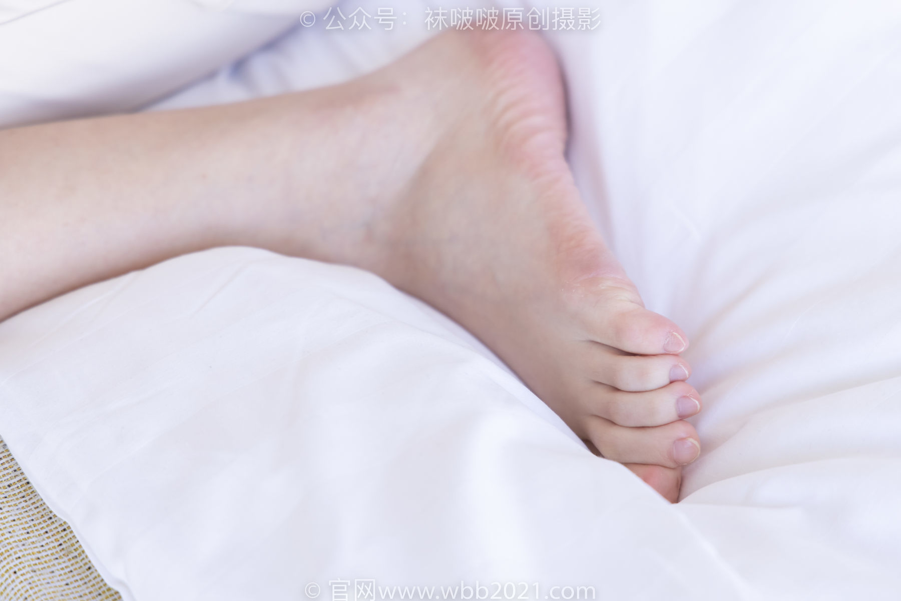 图片[34]-BoBoSocks袜啵啵 No.240 小甜豆-三双高跟鞋、肉丝、裸足[156P]-六色网