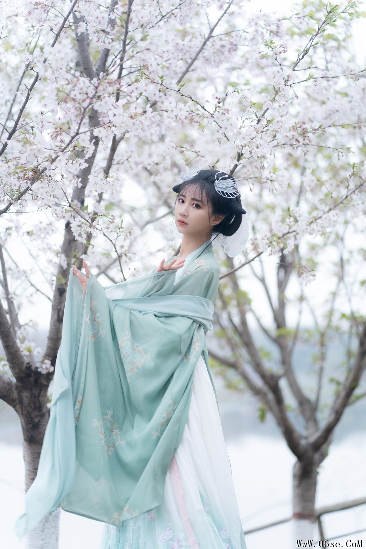 图片[12]-YiTuYu艺图语 Vol.4342 Qi Luo Sheng De Xiao Su Su[22P]-六色网
