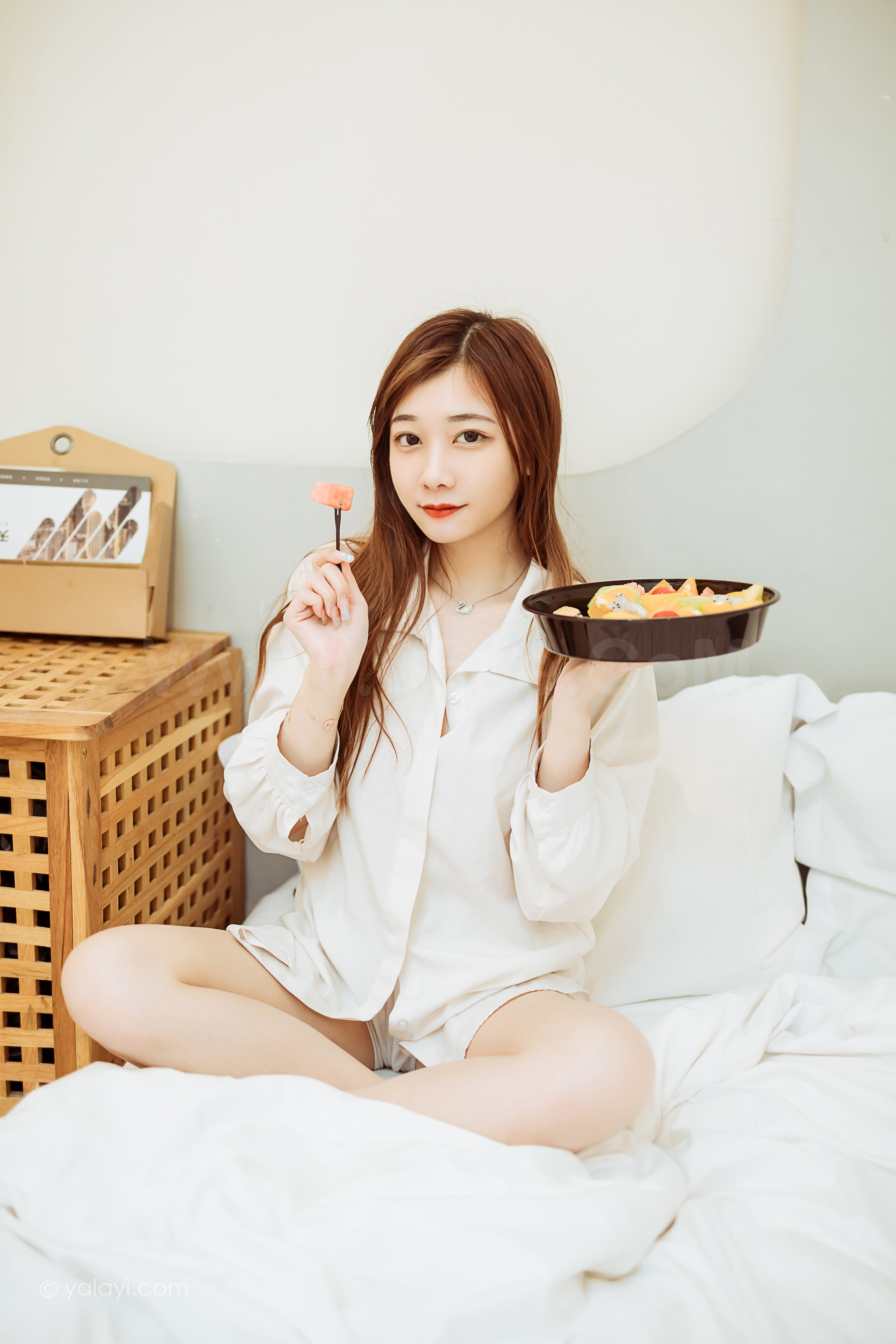 图片[40]-雅拉伊 – 夜夜《珍惜每一天》[41P]-六色网