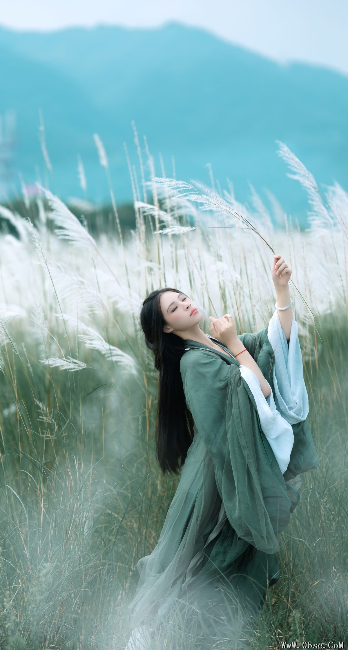 图片[21]-YiTuYu艺图语 Vol.5462 Nu Li Ban Zhuan De Shuang He[51P]-六色网