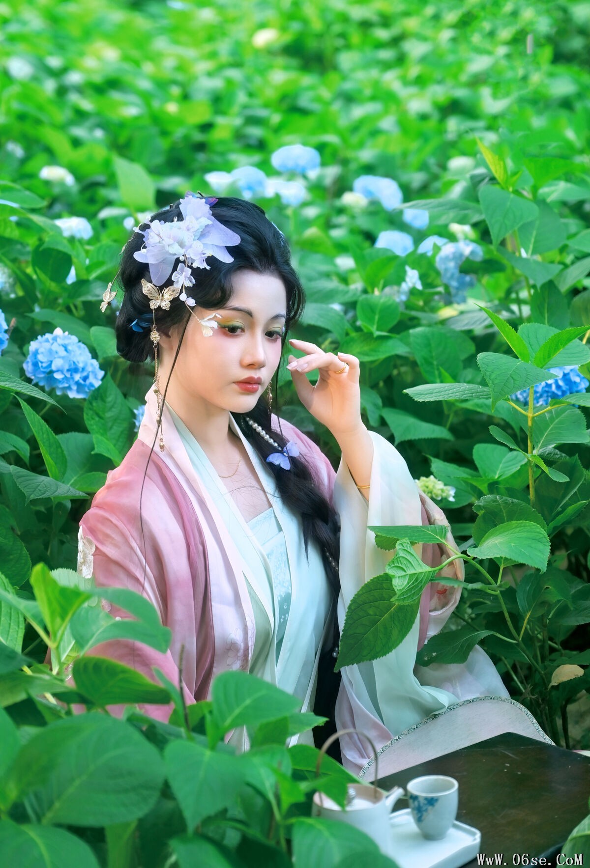 图片[4]-YiTuYu艺图语 Vol.7172 Yi Zhi Tou Lan De Li Li[22P]-六色网