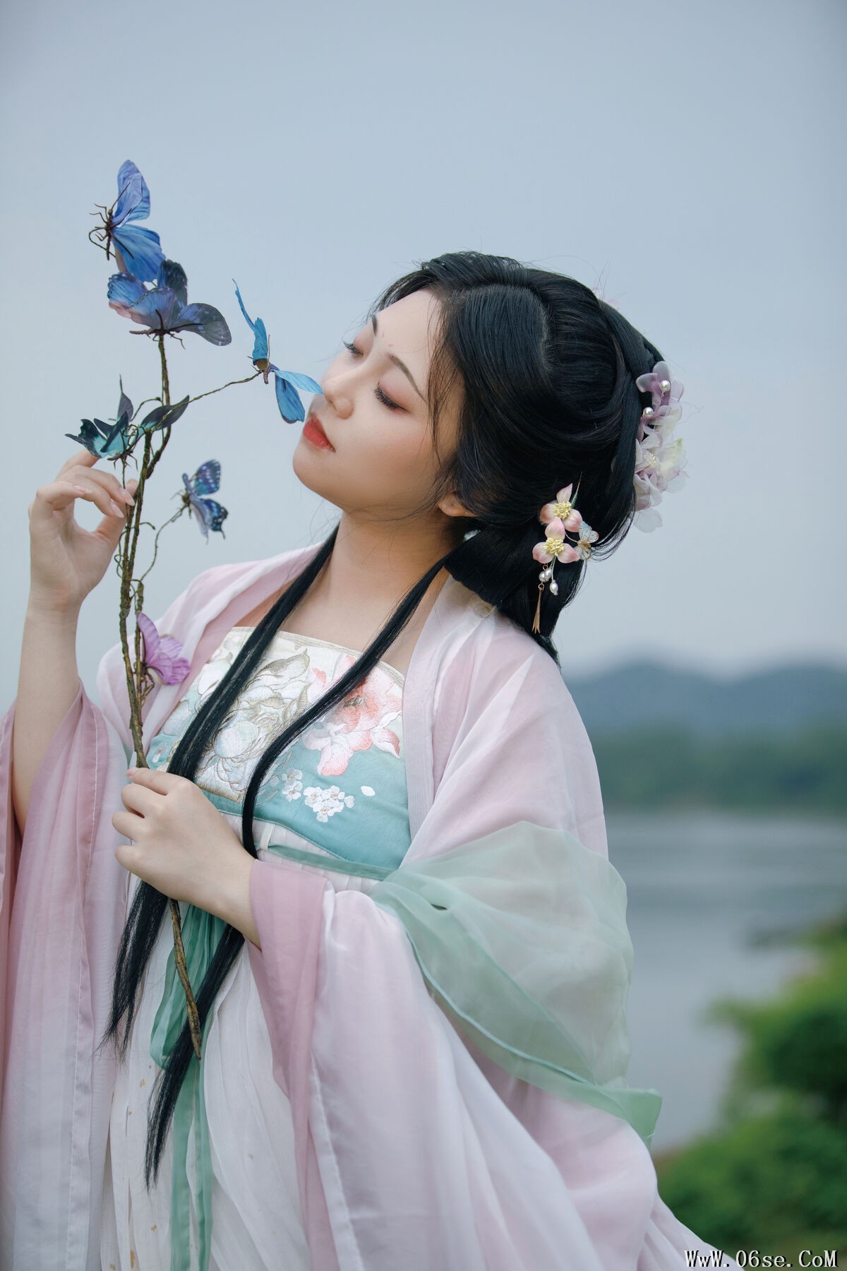 图片[26]-YiTuYu艺图语 Vol.7715 Jin Zou Ba[26P]-六色网