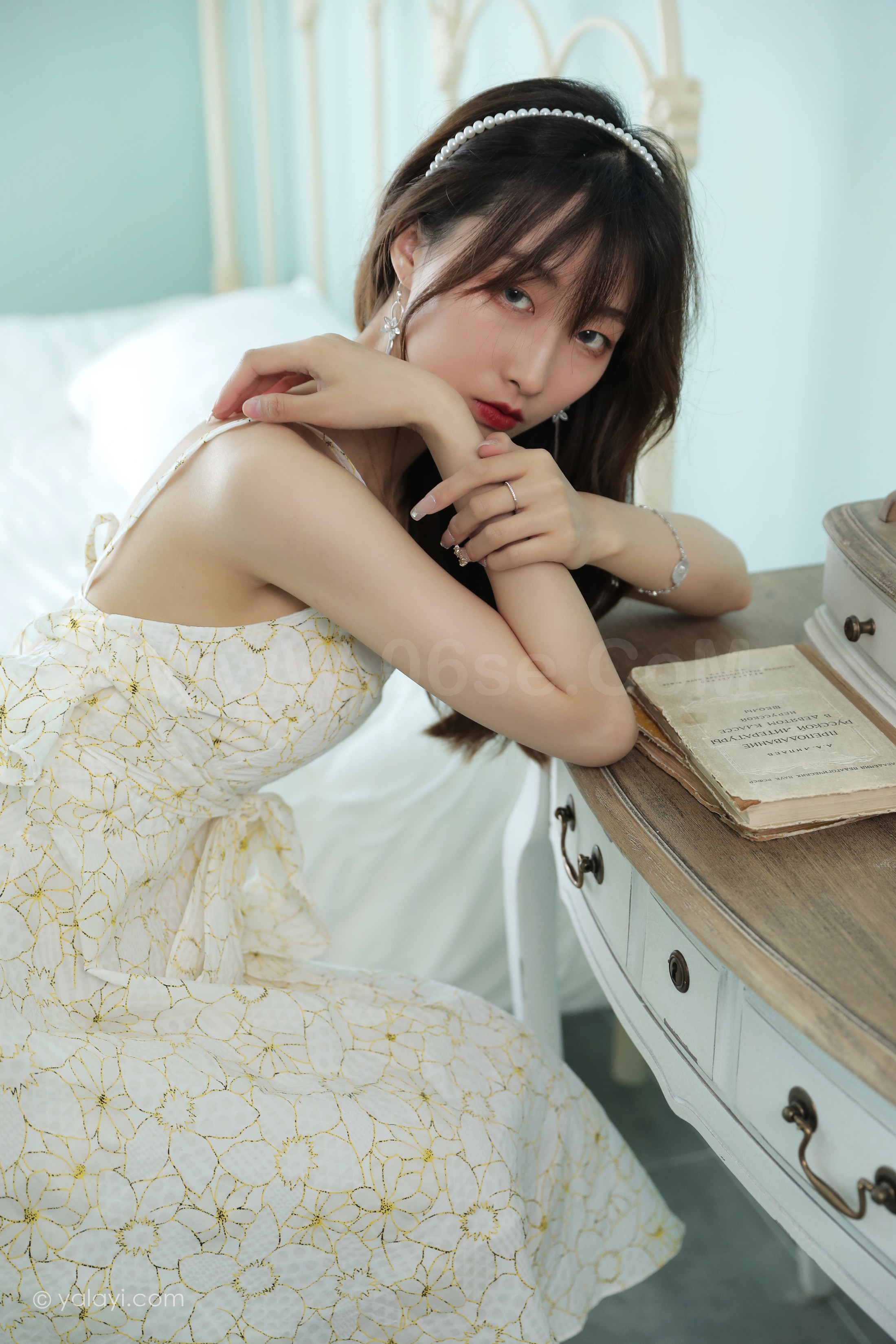 图片[40]-雅拉伊 – 佳佳《自由的孤独》[42P]-六色网