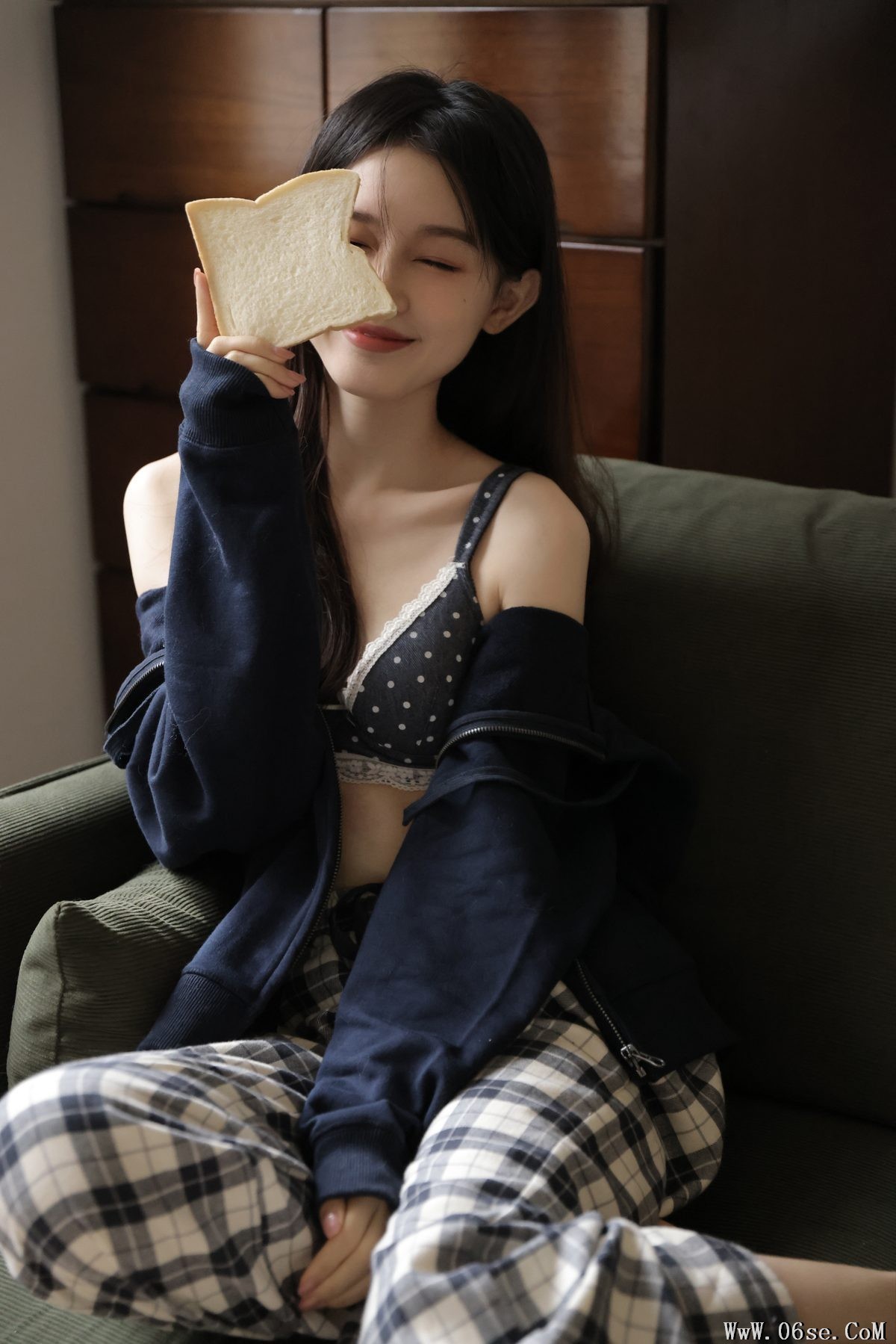 图片[4]-YiTuYu艺图语 Vol.3354 A Miao de Fan Fan[27P]-六色网