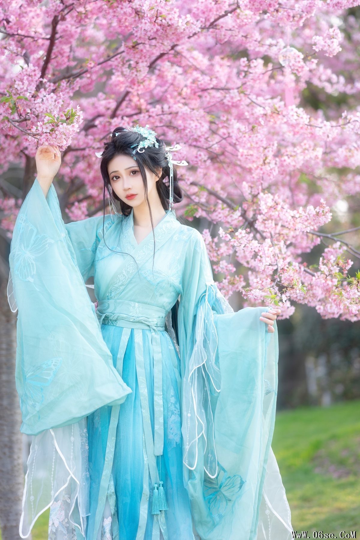 图片[4]-YiTuYu艺图语 Vol.4212 Qi Luo Sheng De Xiao Su Su[29P]-六色网