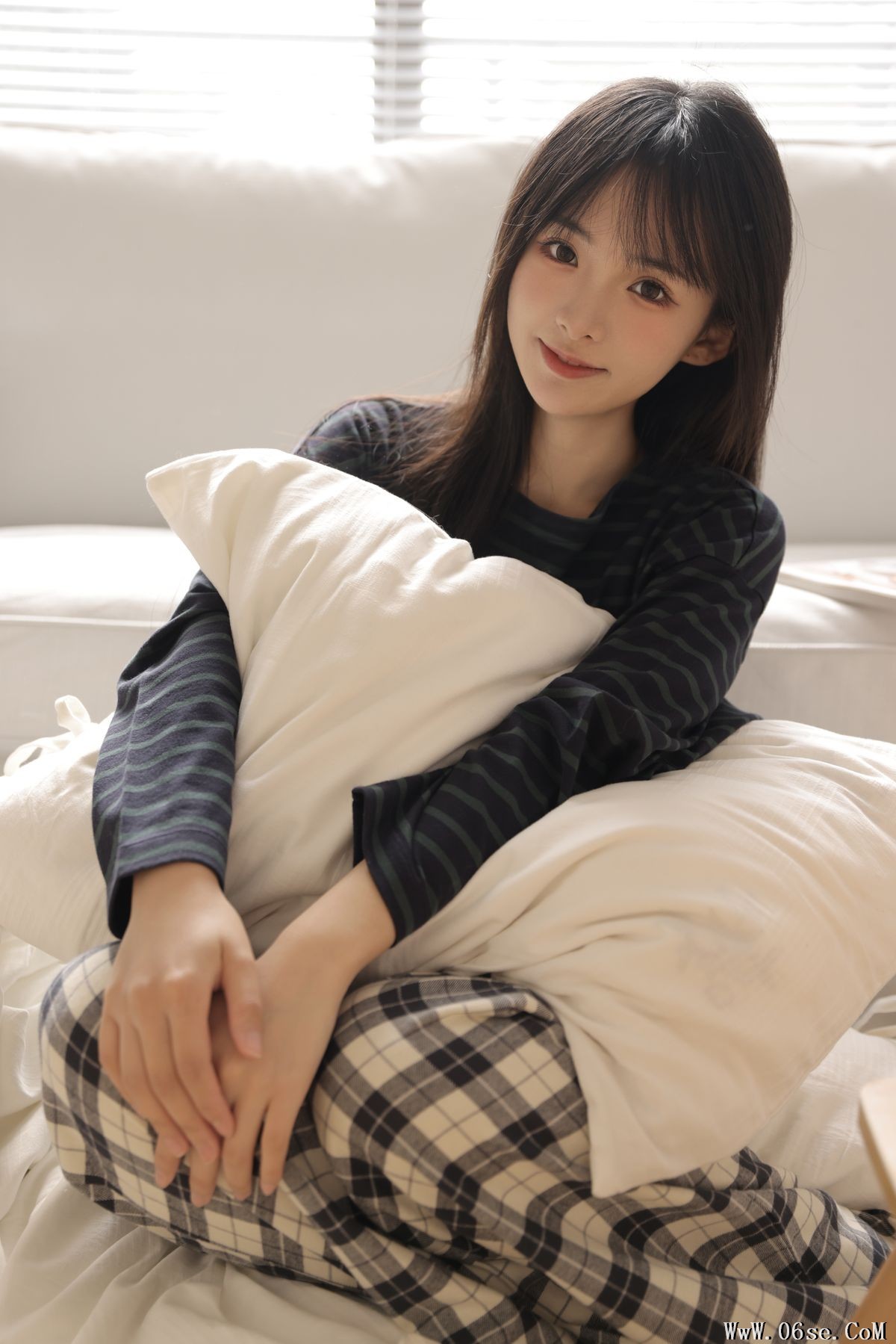 图片[24]-YiTuYu艺图语 Vol.3249 Li Li Zai W[31P]-六色网