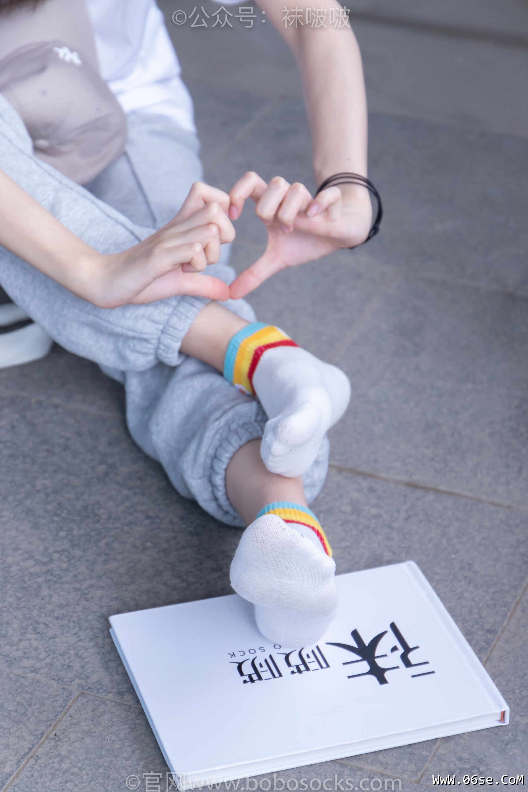 图片[78]-BoBoSocks袜啵啵 No.012 泡芙-运动鞋、白棉袜、裸足[132P]-六色网
