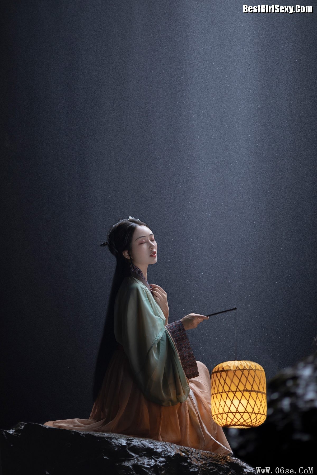 图片[24]-YiTuYu艺图语 Vol.4031 Su Mei Zai Lu Shang[25P]-六色网