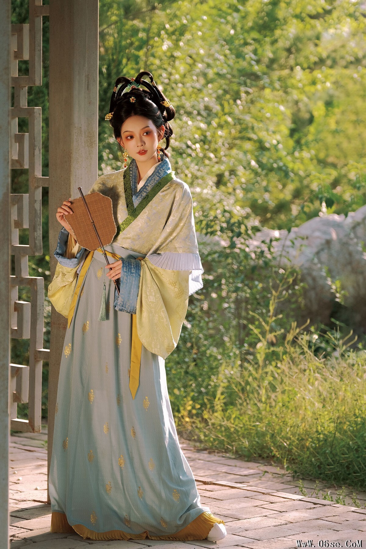 图片[8]-YiTuYu艺图语 Vol.7768 Qiu Qiu[32P]-六色网