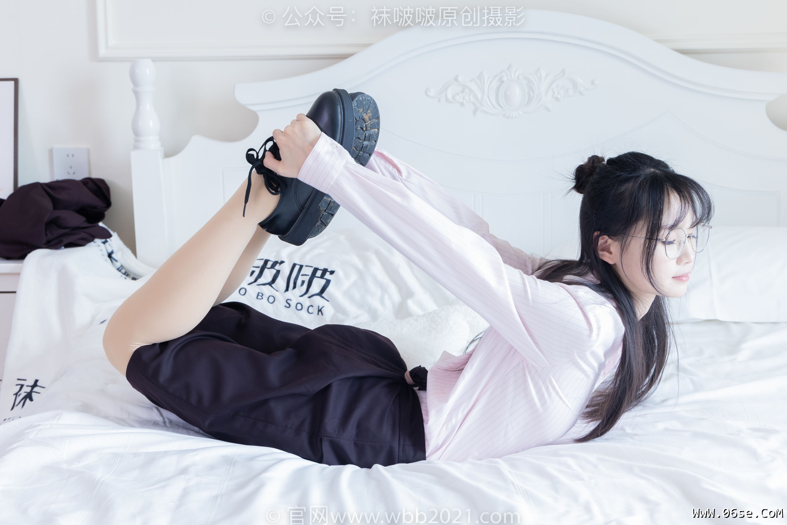 图片[153]-BoBoSocks袜啵啵 No.362 甜甜圈 -两双皮鞋、厚肉丝、厚黑丝、ol制服[230P]-六色网