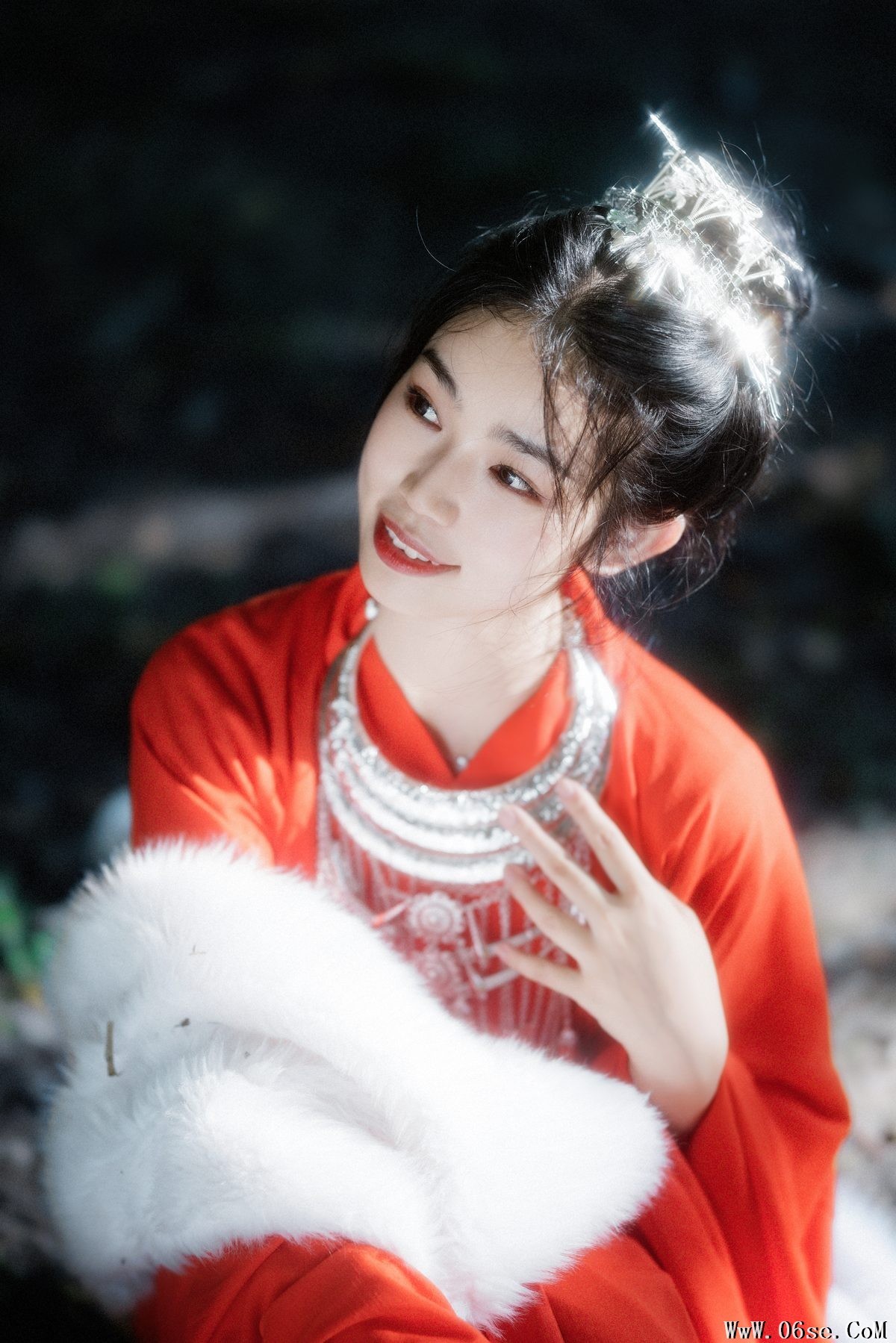 图片[17]-YiTuYu艺图语 Vol.5687 Zhou Xin[24P]-六色网