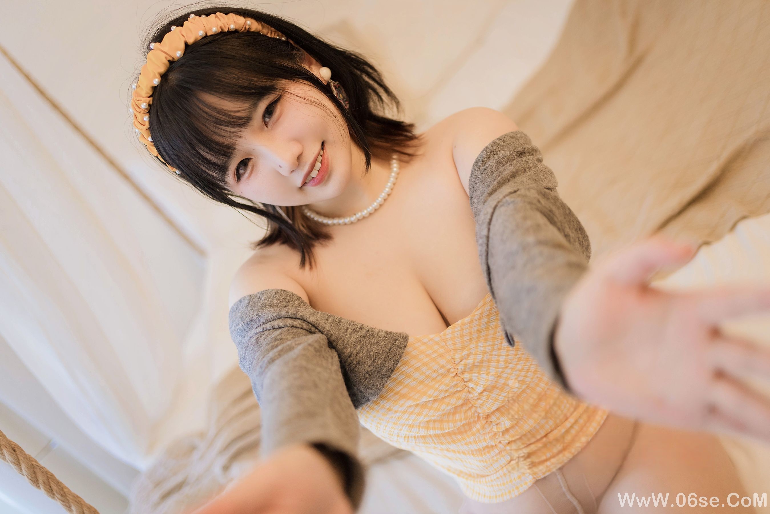 图片[25]-阿半今天很开心 – 黄色抹胸[54P]-六色网