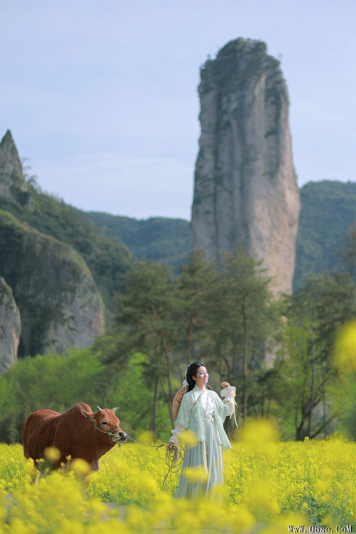 图片[18]-YiTuYu艺图语 Vol.3659 Xiao Qing Han Ya[23P]-六色网