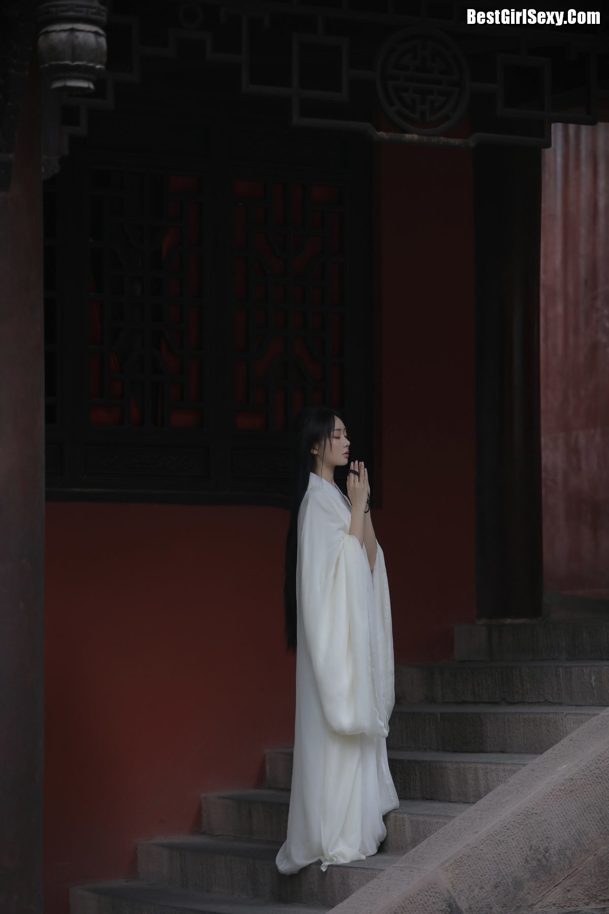 图片[19]-YiTuYu艺图语 Vol.4034 Su Mei Zai Lu Shang[26P]-六色网