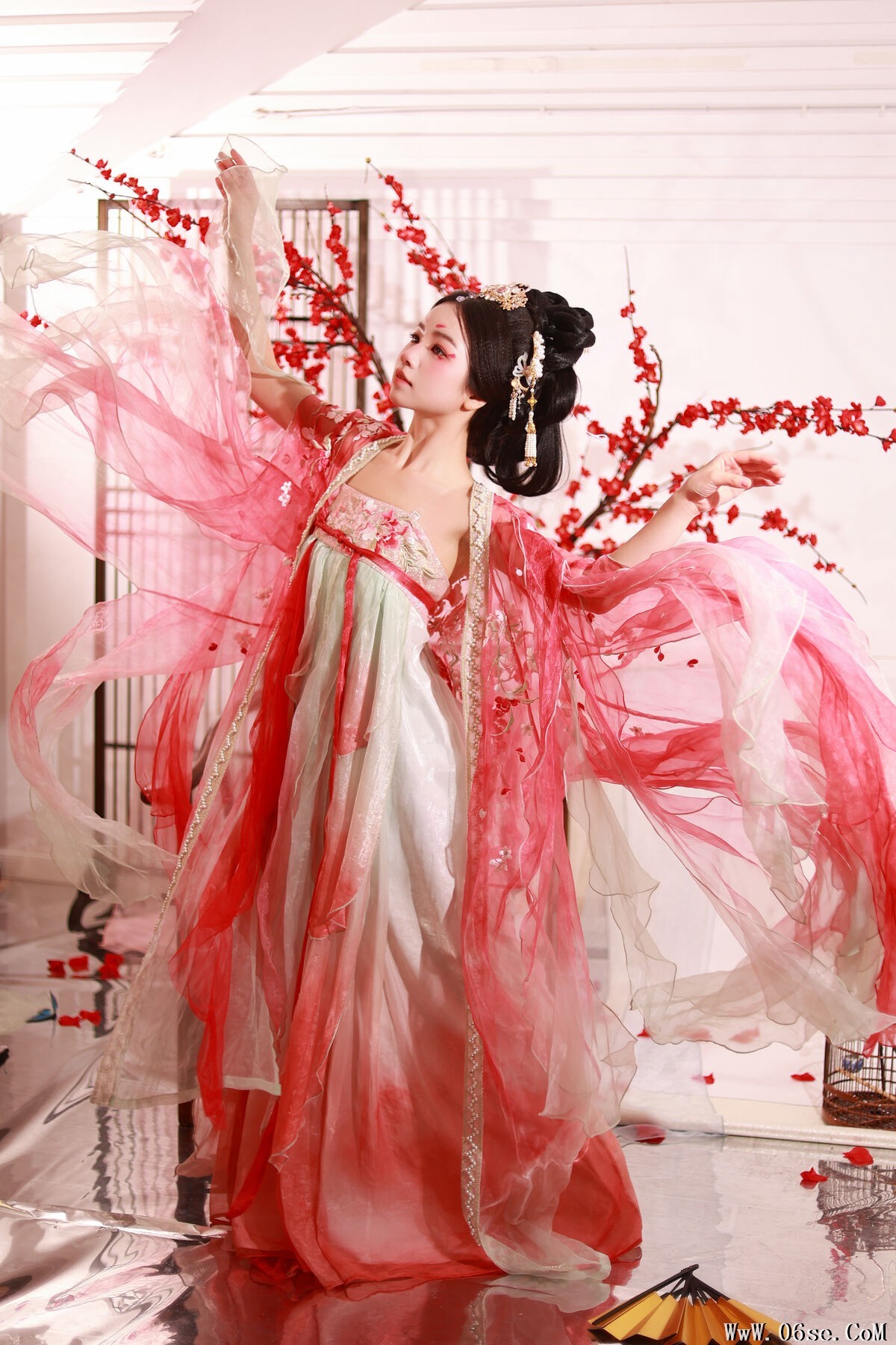 图片[23]-YiTuYu艺图语 Vol.6970 Xiao Du Tong Xue[26P]-六色网