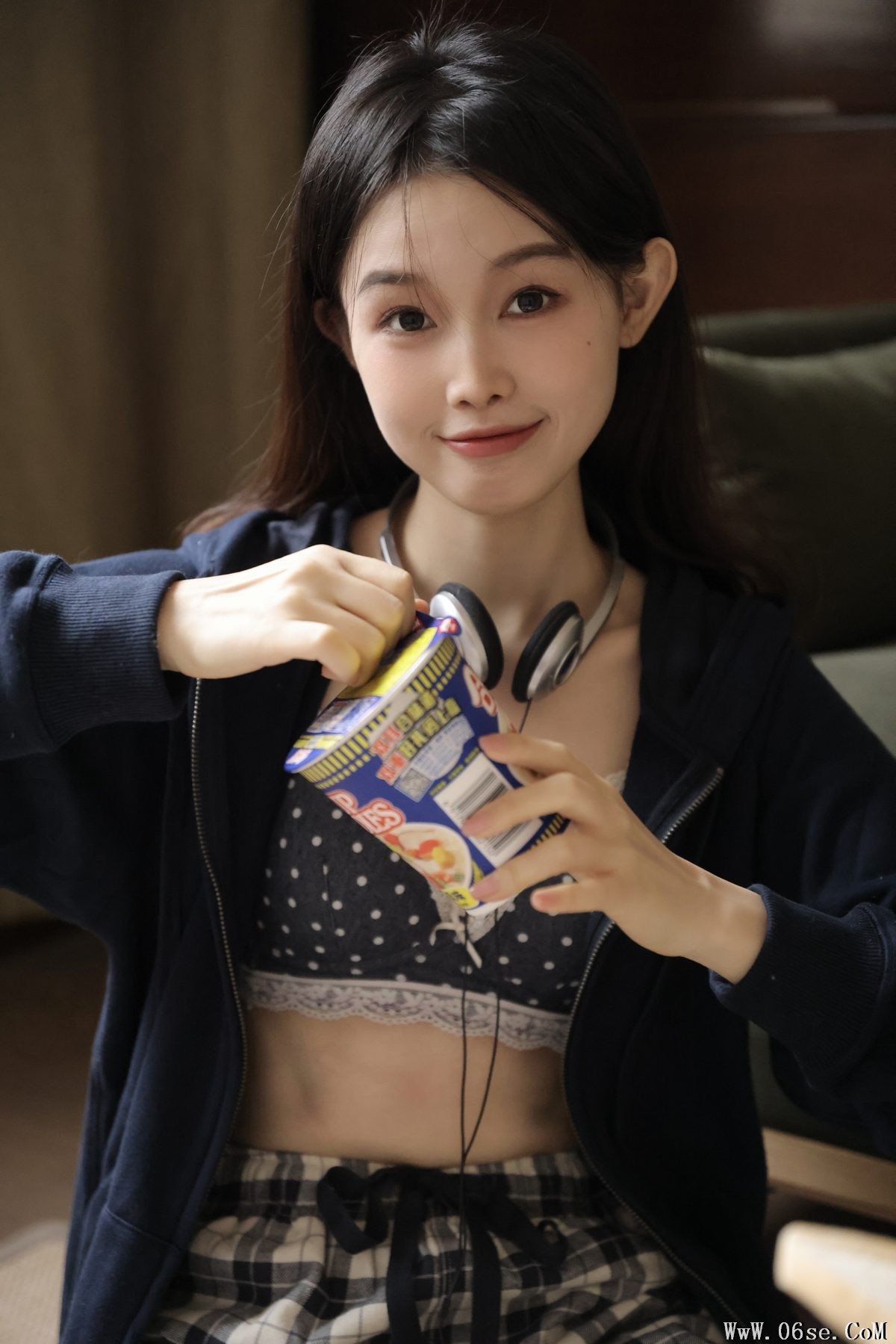 图片[9]-YiTuYu艺图语 Vol.3354 A Miao de Fan Fan[27P]-六色网
