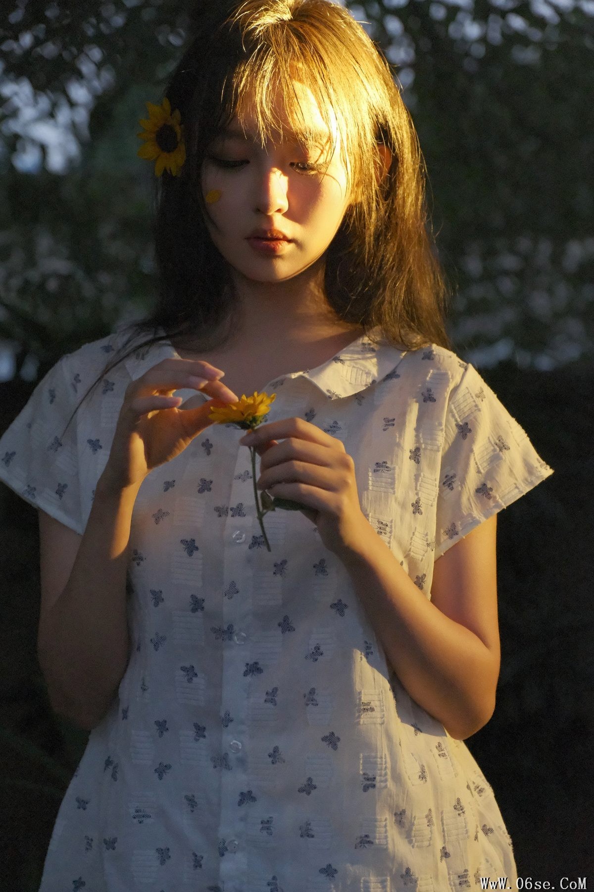 图片[8]-YiTuYu艺图语 Vol.5718 Yi Tiao Lan Chong[23P]-六色网