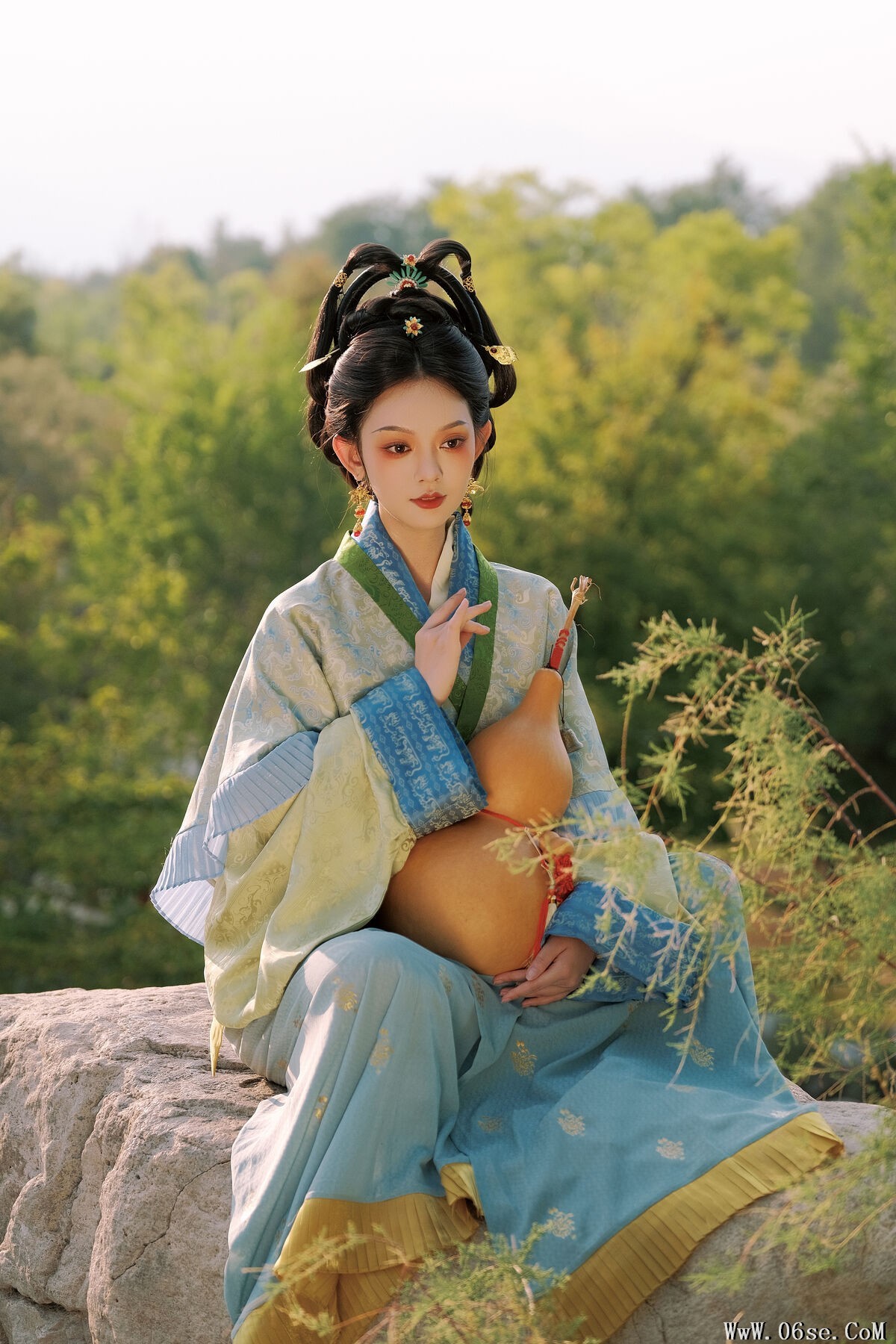 图片[27]-YiTuYu艺图语 Vol.7768 Qiu Qiu[32P]-六色网