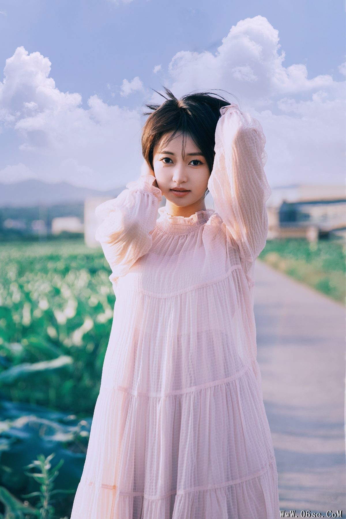 图片[29]-YiTuYu艺图语 Vol.4816 Bei Shang Xiao He Ma[32P]-六色网