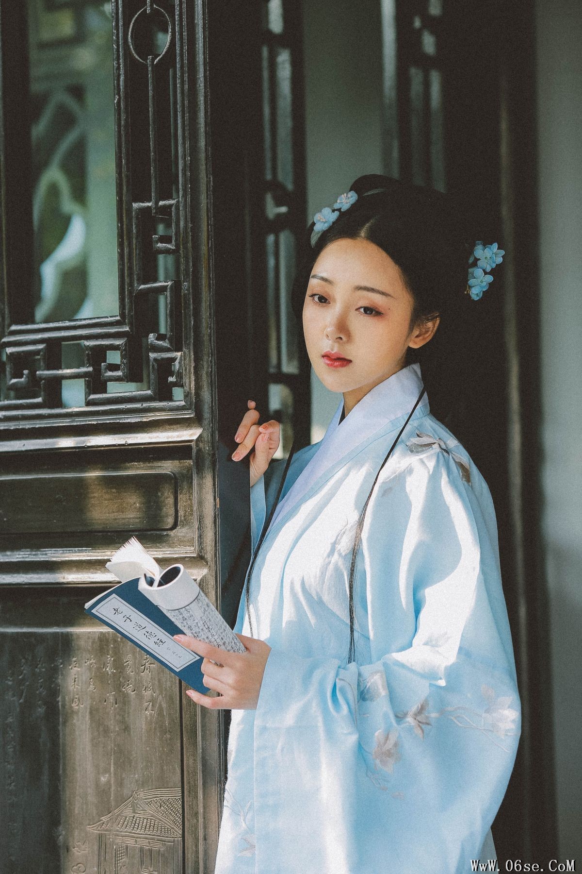 图片[12]-YiTuYu艺图语 Vol.3290 Yu Yue Toto[29P]-六色网
