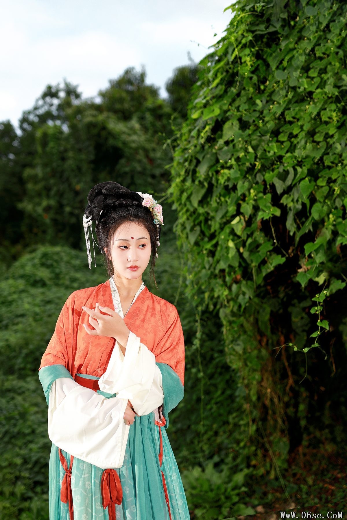 图片[20]-YiTuYu艺图语 Vol.5492 Cha Xiao Tu[51P]-六色网