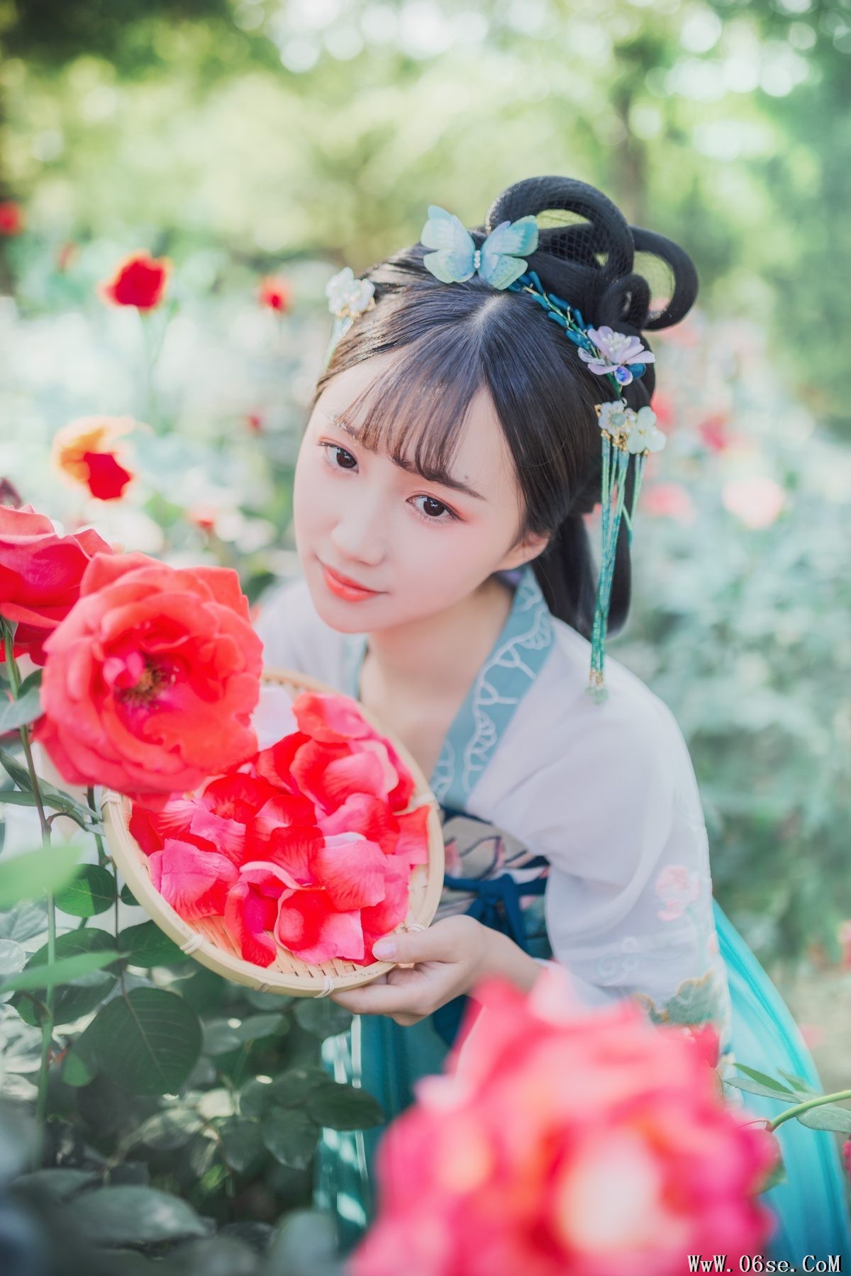 图片[23]-YiTuYu艺图语 Vol.4170 Qi Luo Sheng De Xiao Su Su[24P]-六色网
