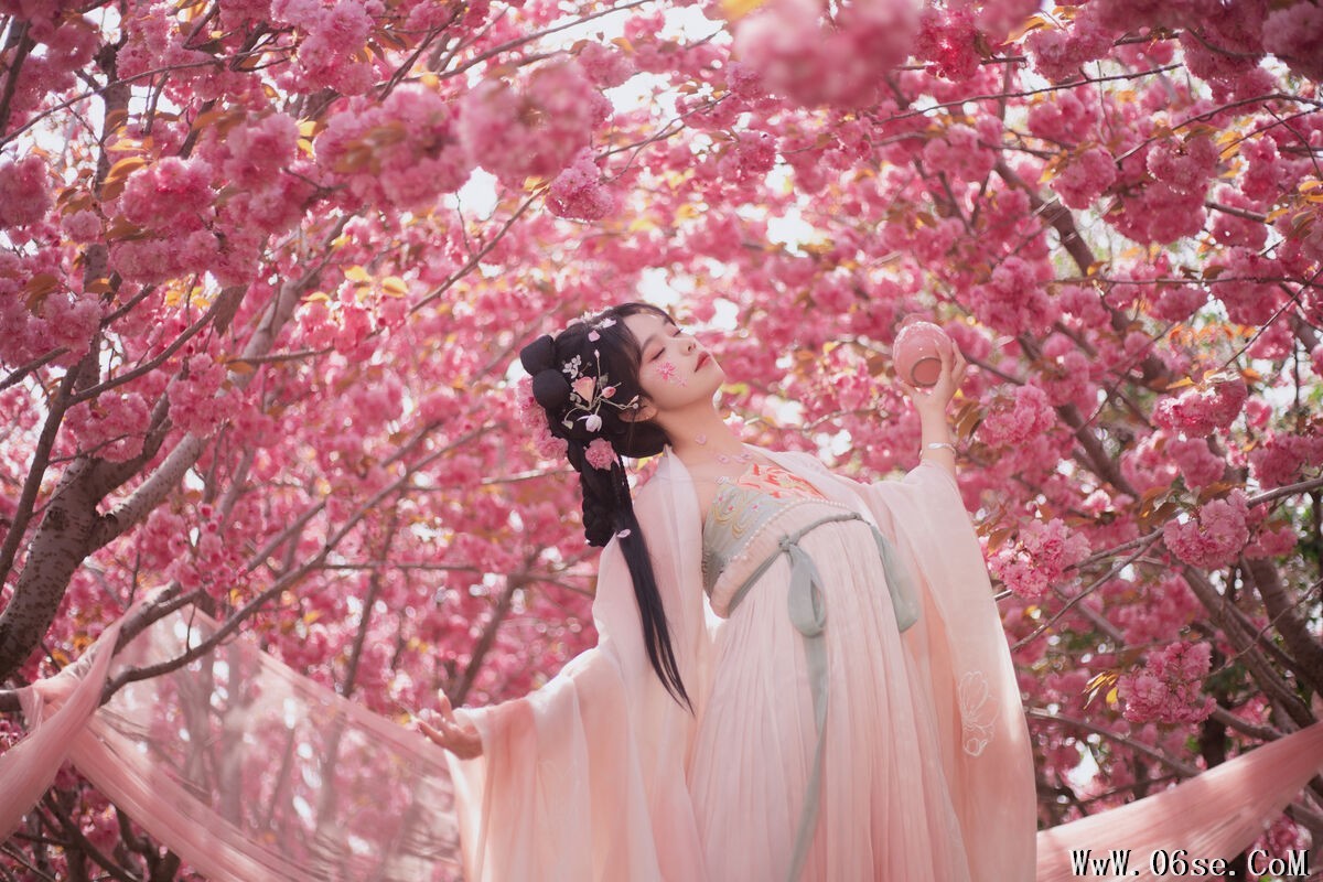 图片[27]-YiTuYu艺图语 Vol.7087 Wan Yi[27P]-六色网