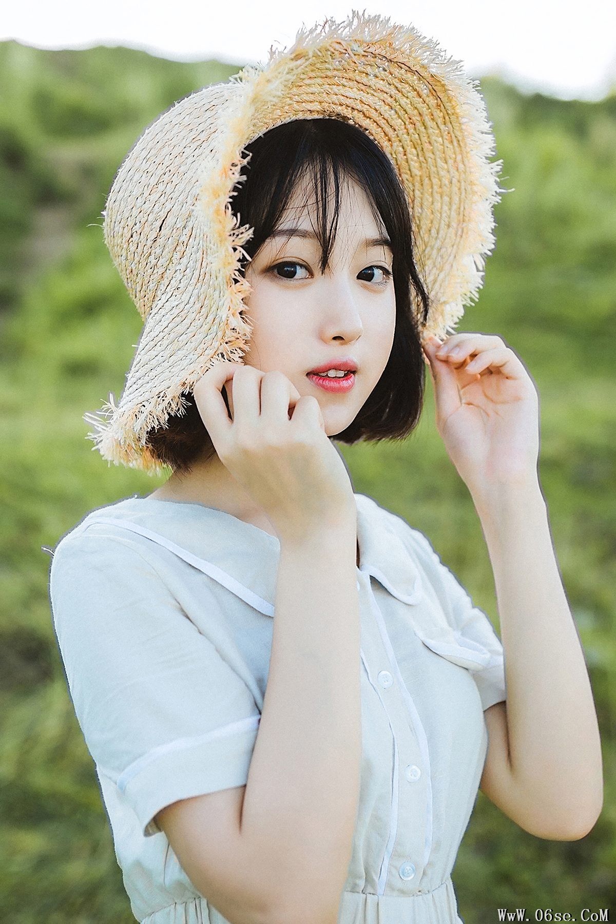 YiTuYu艺图语 Vol.4076 Si Yue Qing Xia[25P]-六色网