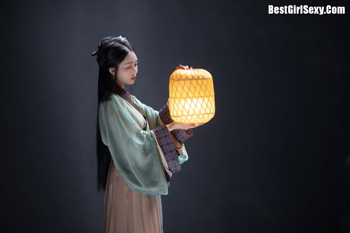 图片[17]-YiTuYu艺图语 Vol.4031 Su Mei Zai Lu Shang[25P]-六色网