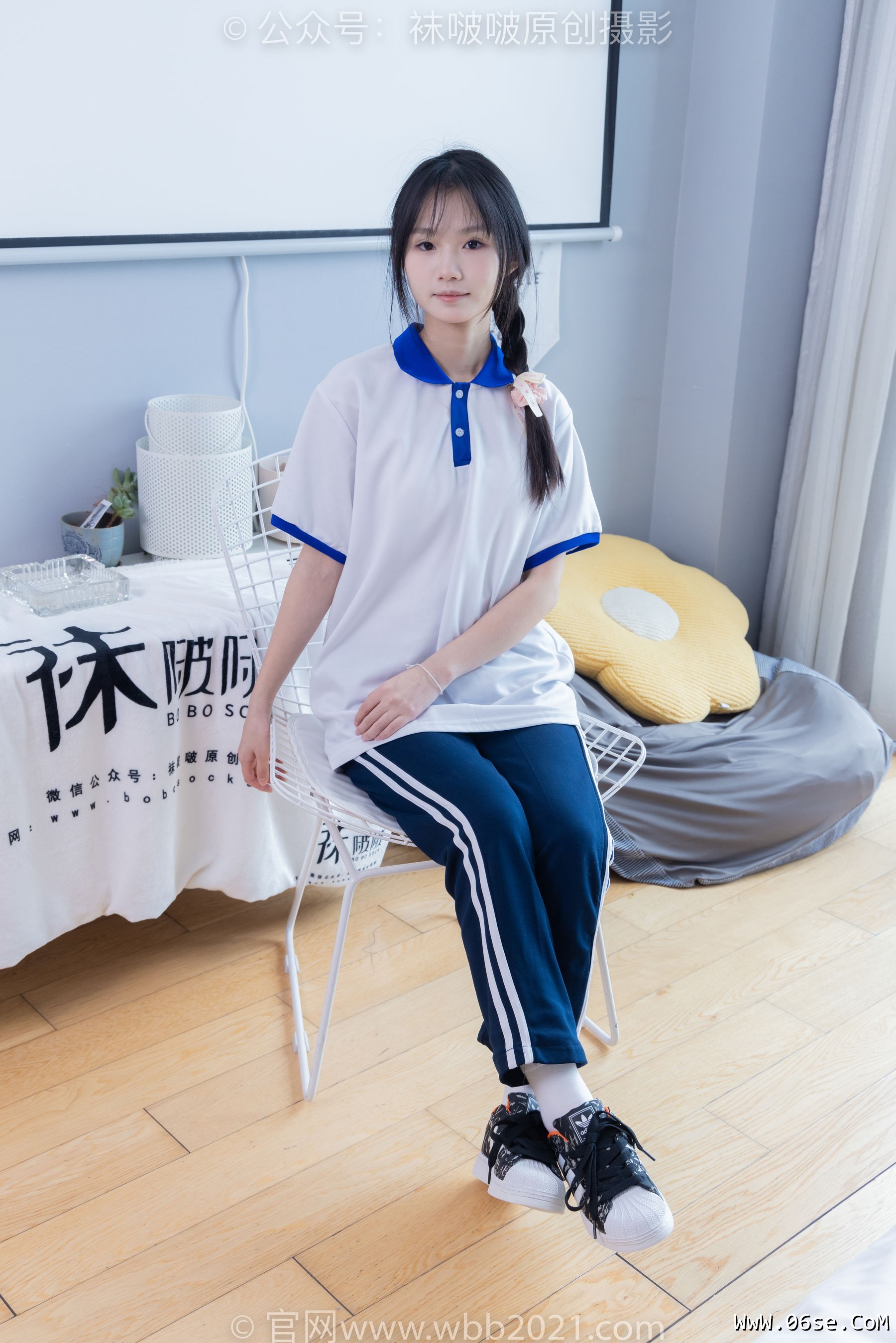 图片[67]-BoBoSocks袜啵啵 No.366 甜甜圈 -三双板鞋、白棉袜、短白丝[150P]-六色网