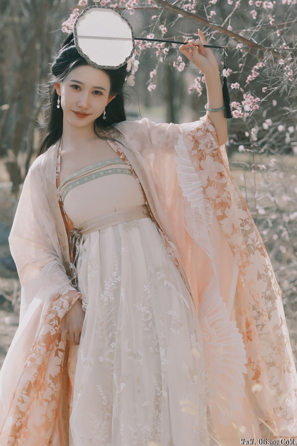 图片[24]-YiTuYu艺图语 Vol.7275 Xiao Bei Ke Qing Bu Yao Fang Qi[25P]-六色网
