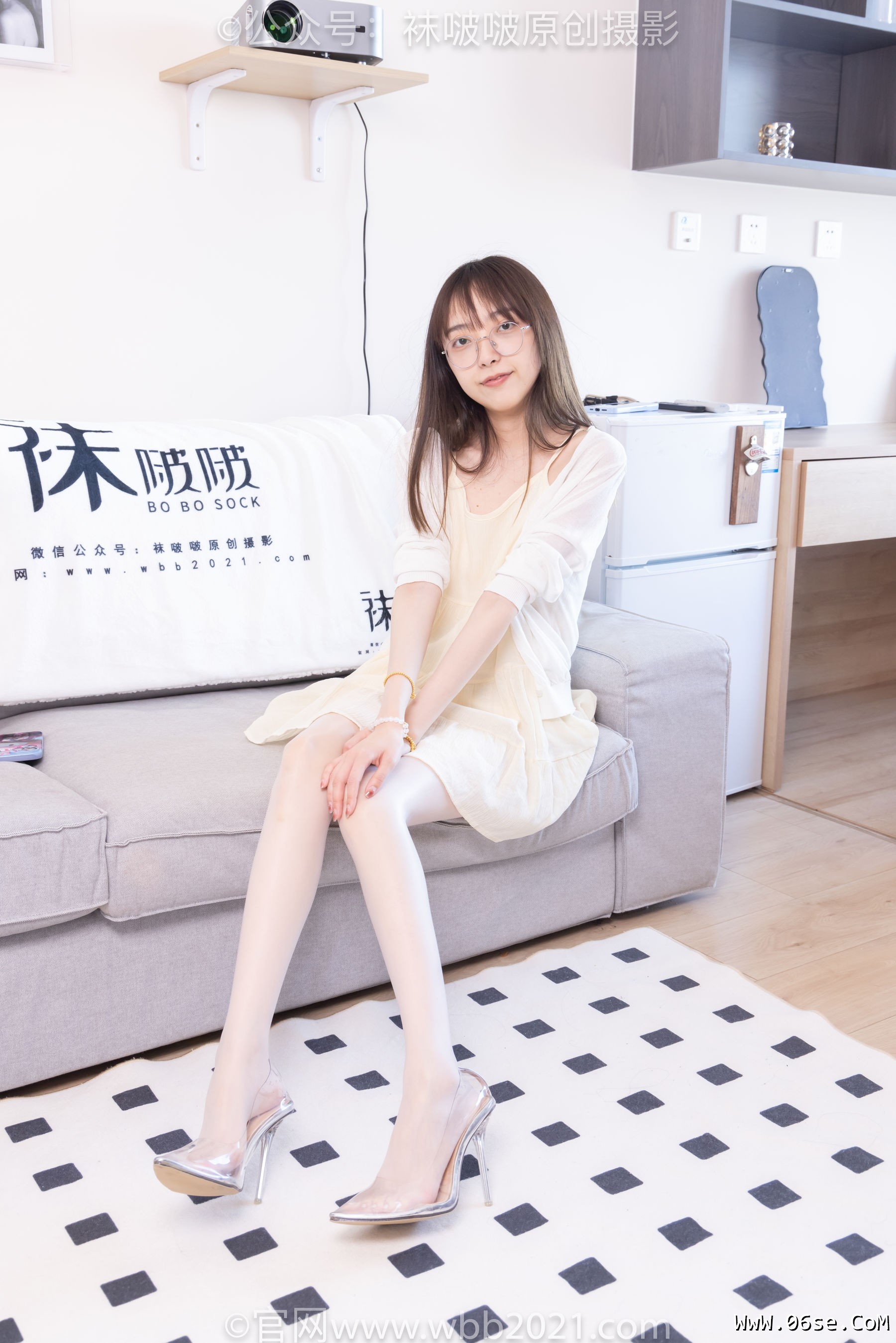 图片[133]-BoBoSocks袜啵啵 No.391 稚予 -两双高跟鞋、肉丝、油亮白丝、裸足[145P]-六色网
