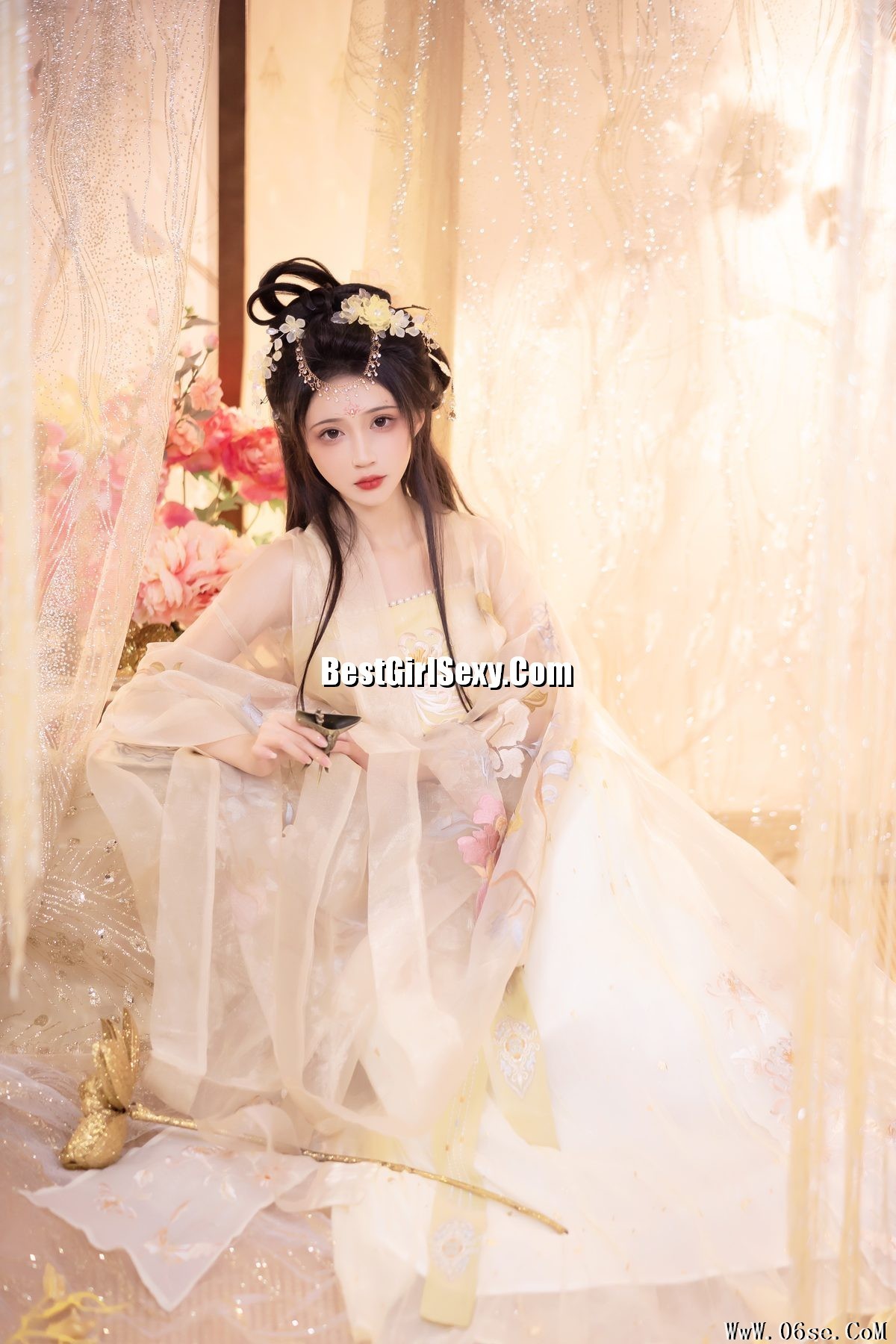 图片[28]-YiTuYu艺图语 Vol.3498 Qi Luo Sheng De Xiao Su Su[31P]-六色网