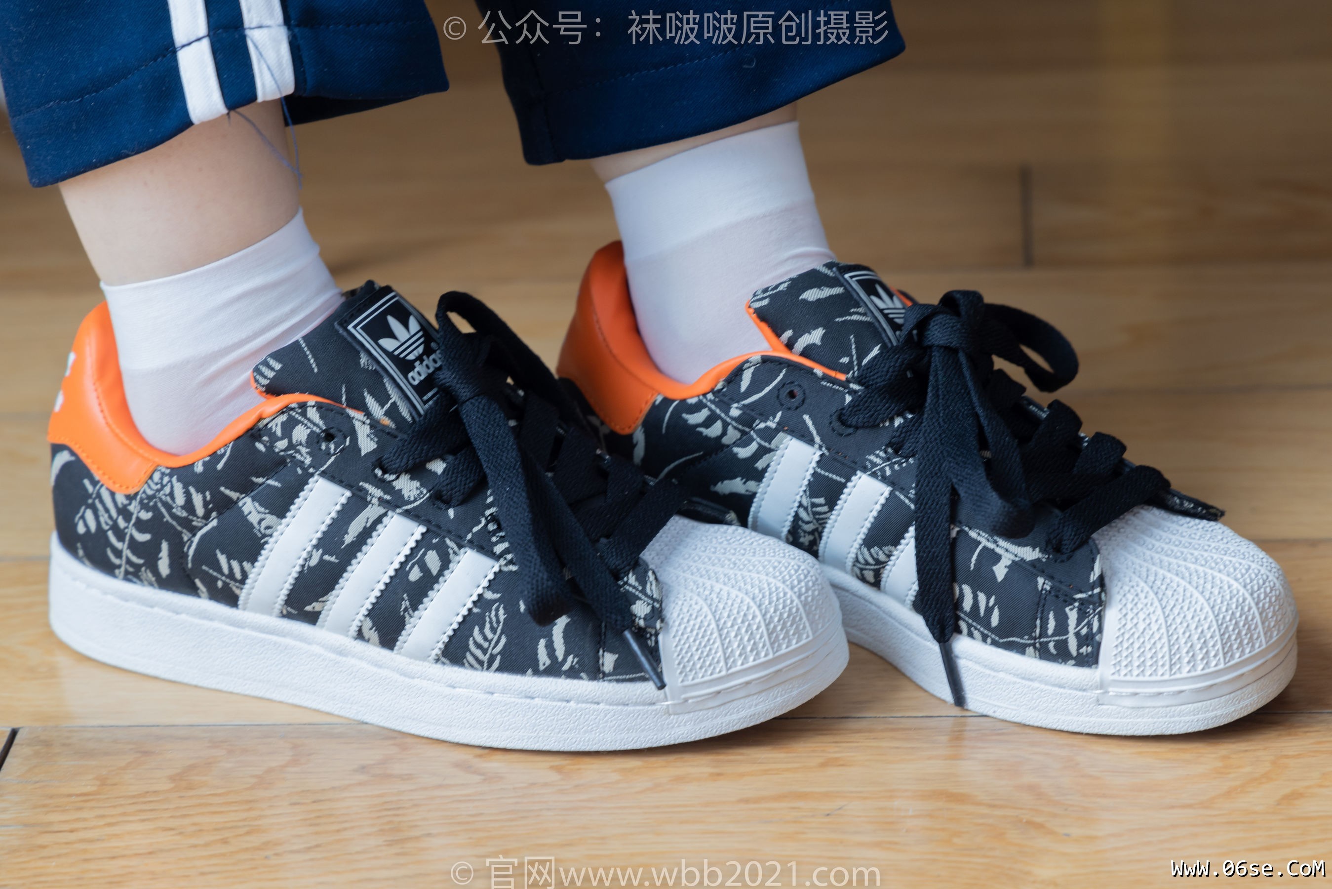 图片[26]-BoBoSocks袜啵啵 No.366 甜甜圈 -三双板鞋、白棉袜、短白丝[150P]-六色网
