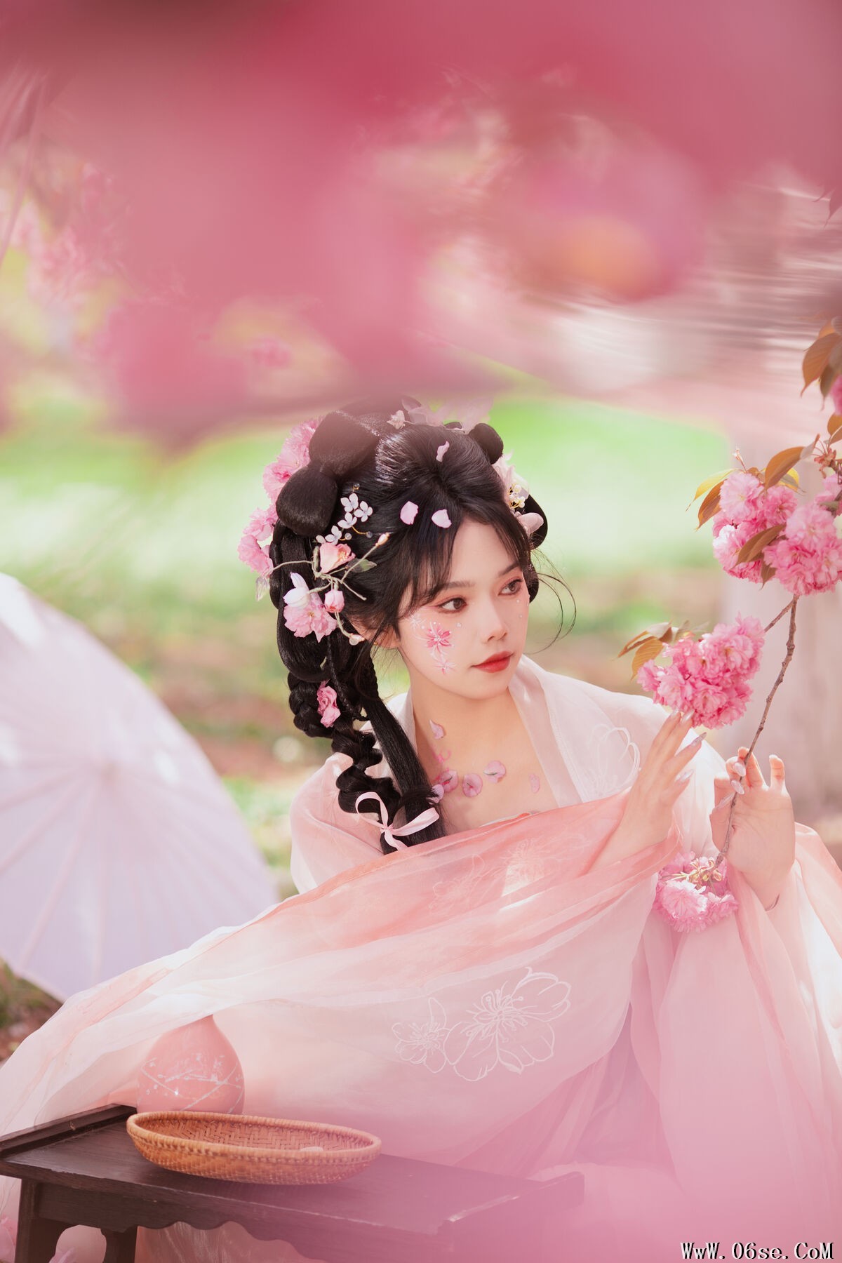 图片[14]-YiTuYu艺图语 Vol.7087 Wan Yi[27P]-六色网