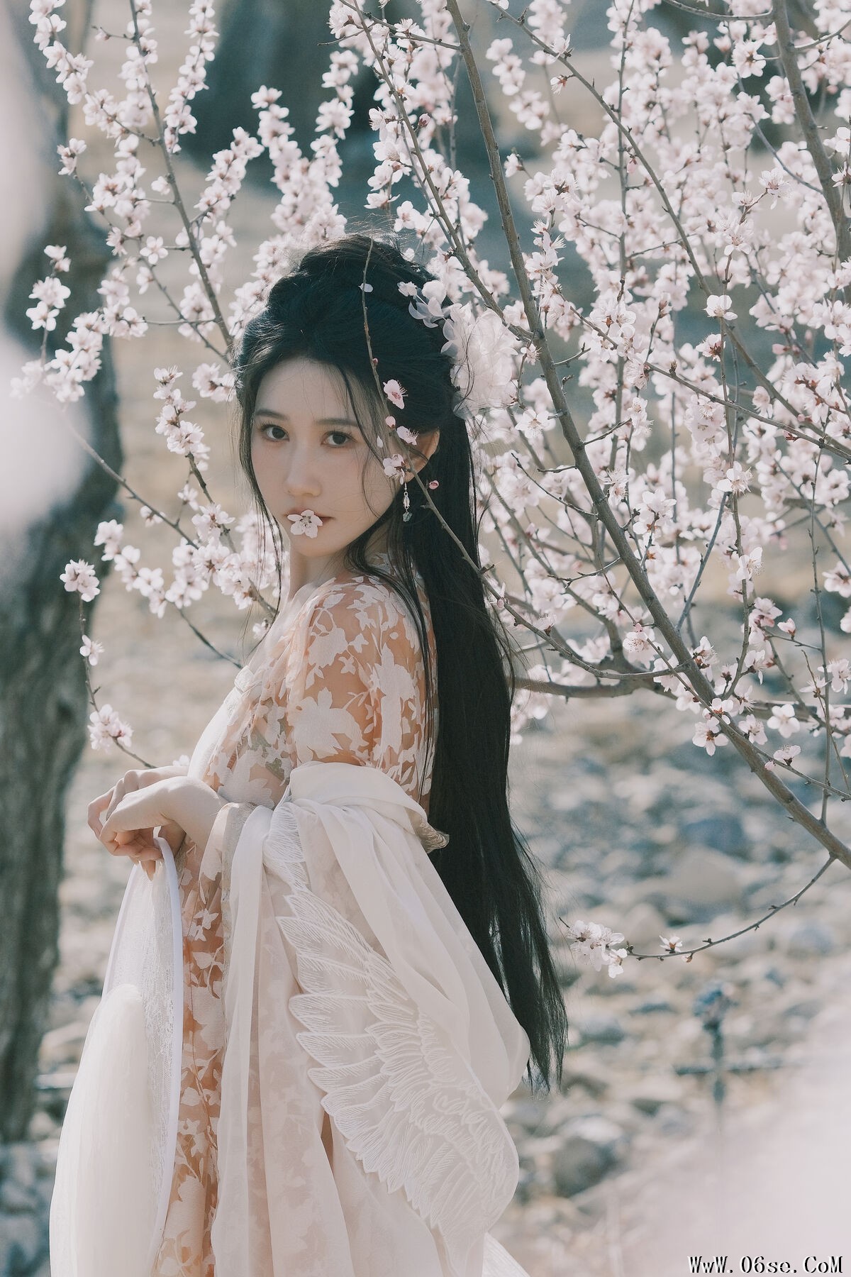 图片[19]-YiTuYu艺图语 Vol.7275 Xiao Bei Ke Qing Bu Yao Fang Qi[25P]-六色网