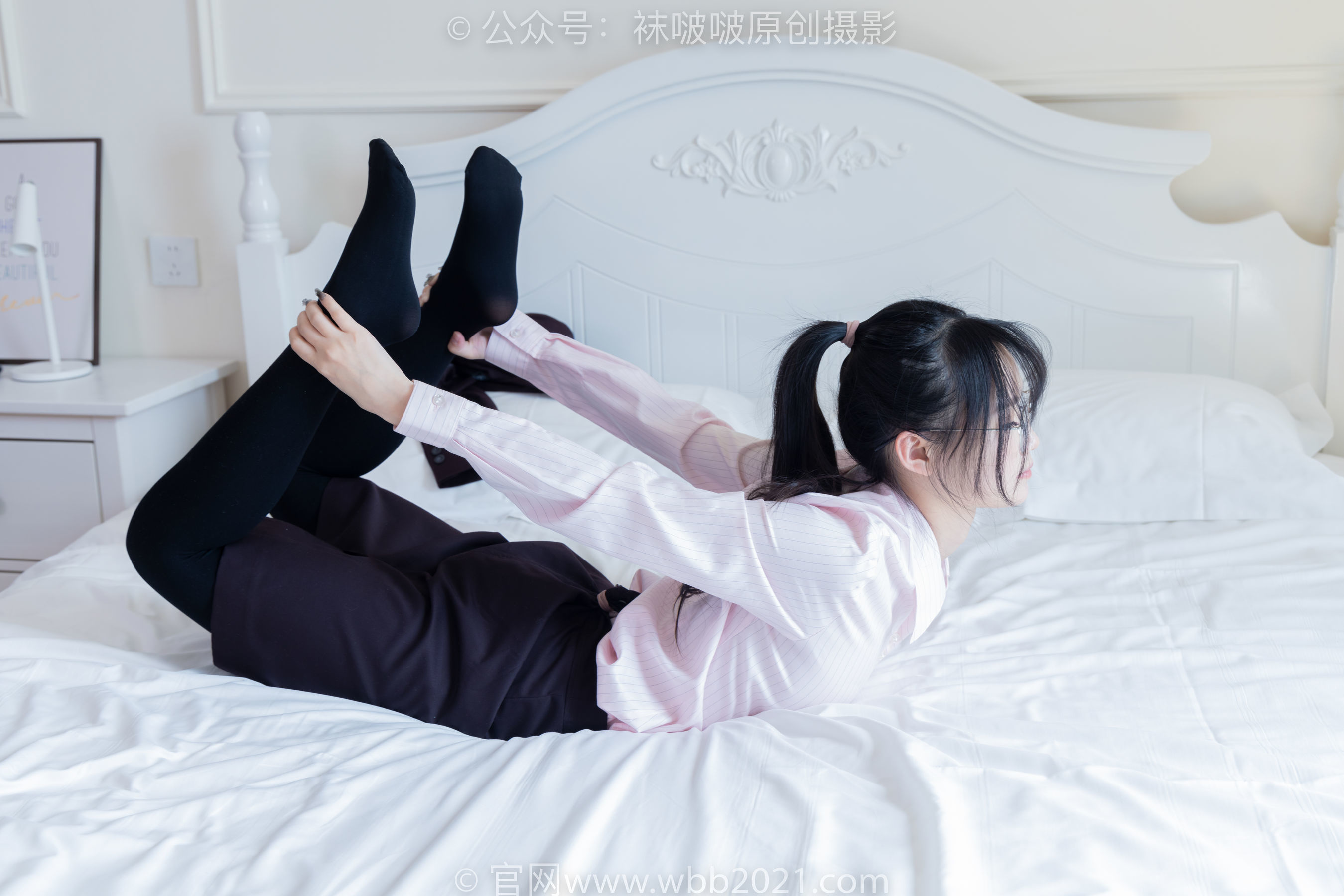图片[86]-BoBoSocks袜啵啵 No.362 甜甜圈 -两双皮鞋、厚肉丝、厚黑丝、ol制服[230P]-六色网