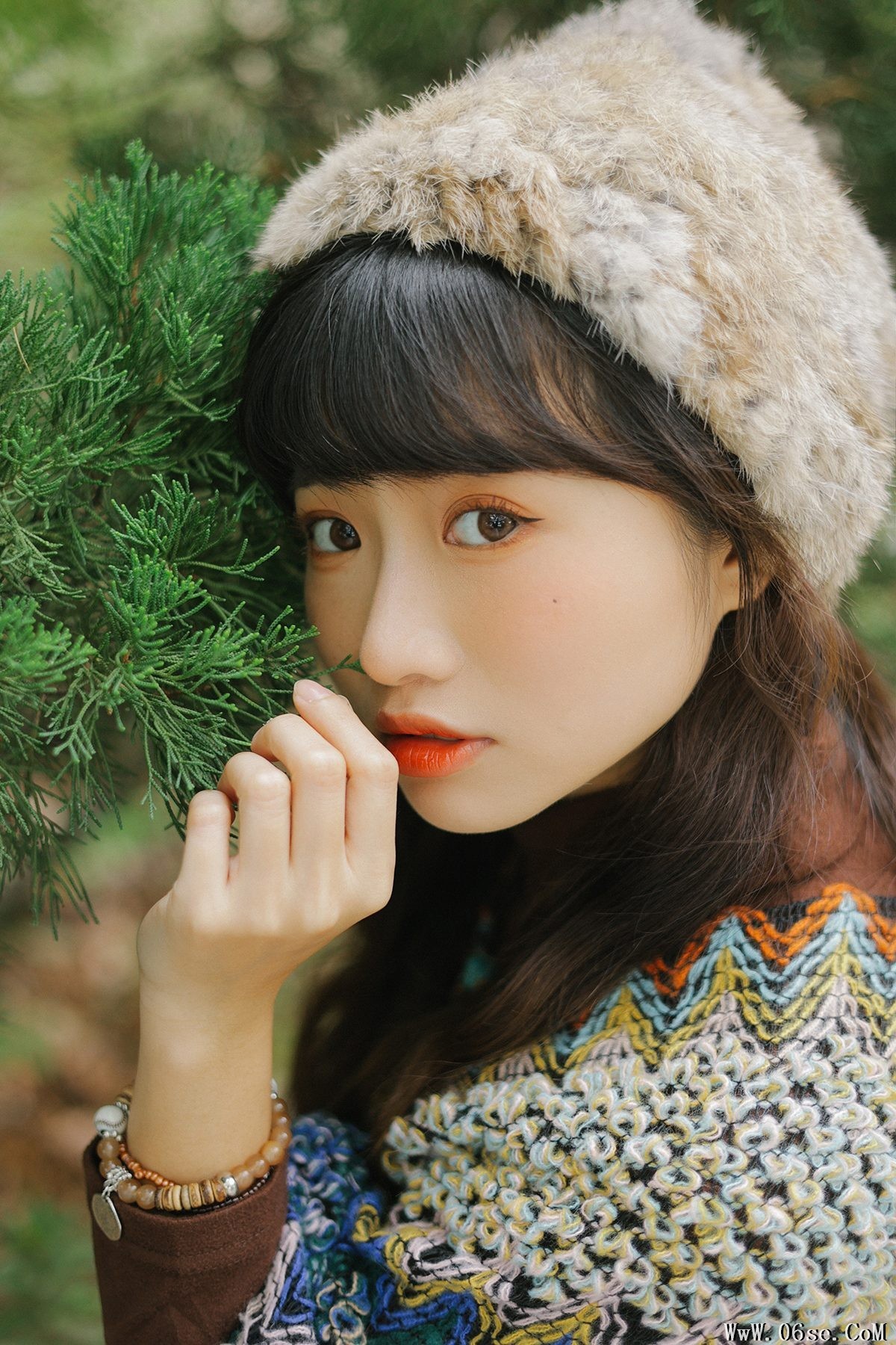 YiTuYu艺图语 Vol.3688 Lan Pang Zi[30P]-六色网