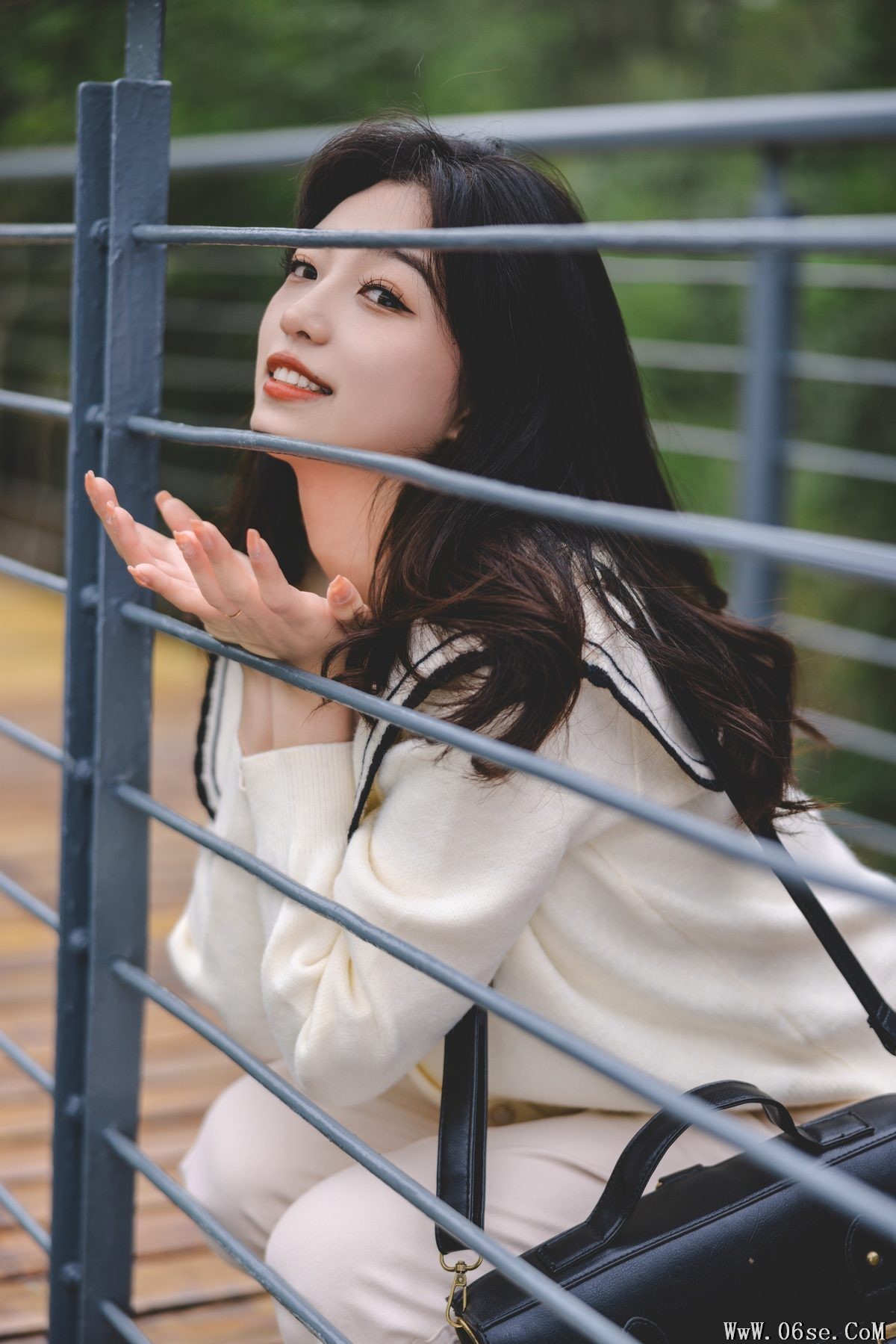 图片[23]-YiTuYu艺图语 Vol.4762 Aka Ki Qing Ko[28P]-六色网