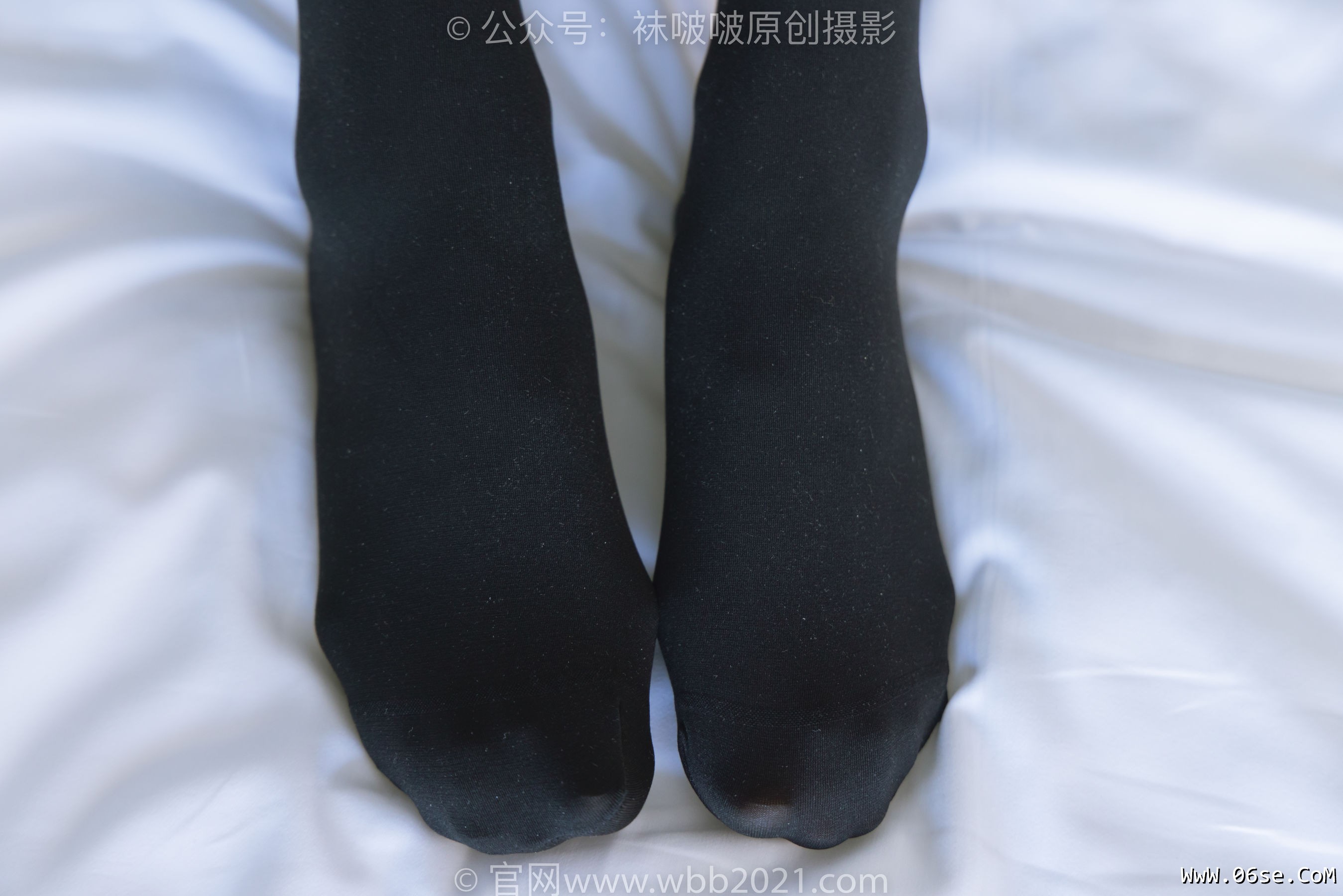 图片[104]-BoBoSocks袜啵啵 No.315 小沫 -平底鞋、厚黑丝、模特穿鞋及丝袜踩玩偶小熊剧情[140P]-六色网