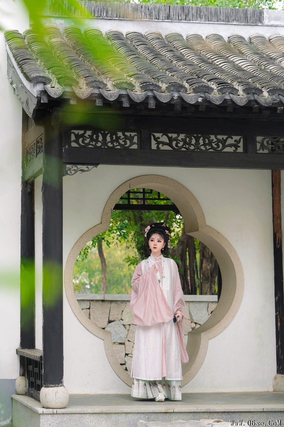 图片[4]-YiTuYu艺图语 Vol.5362 Qian Xue Ya[31P]-六色网