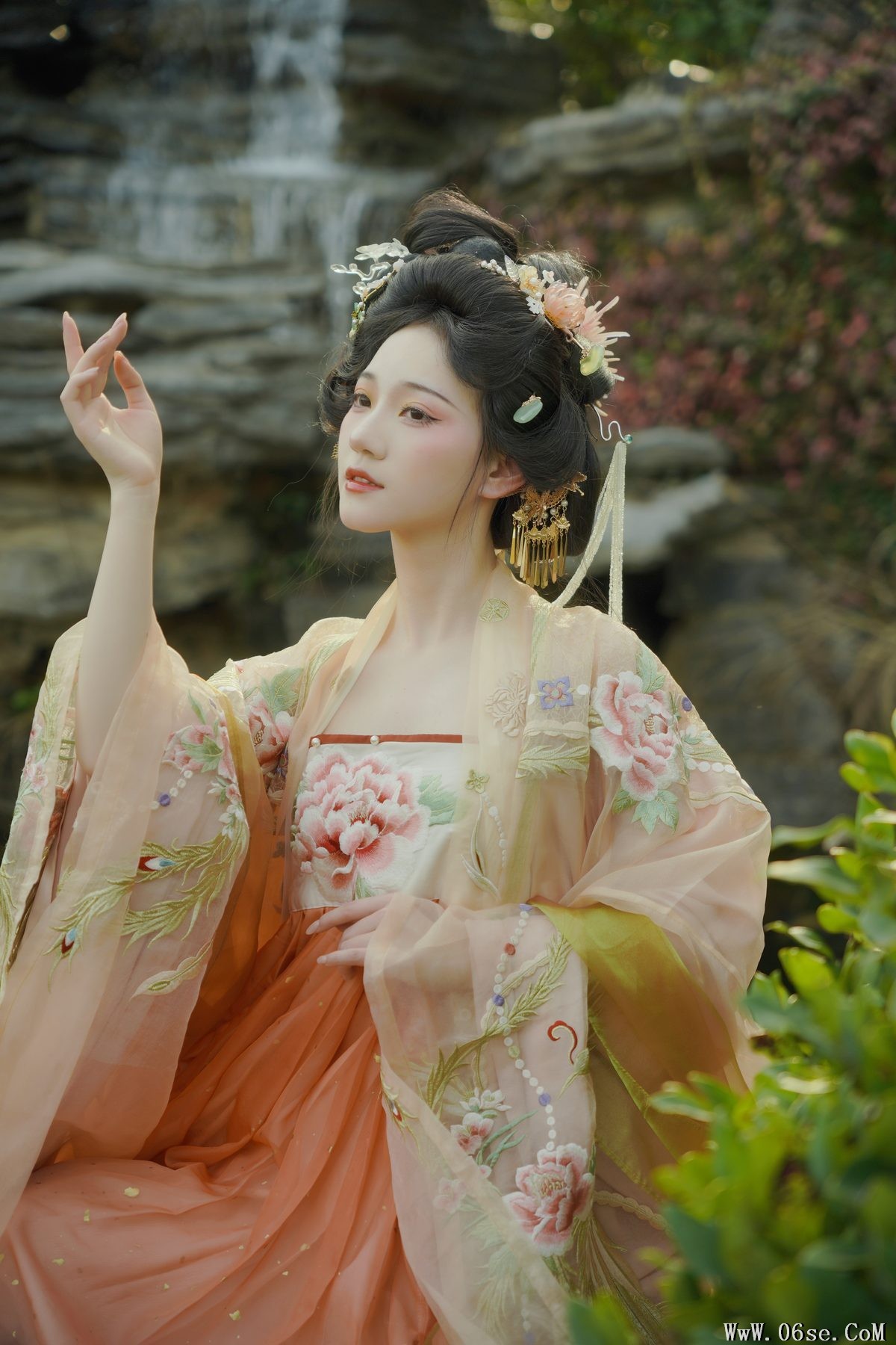 图片[18]-YiTuYu艺图语 Vol.3881 Qin Qin[27P]-六色网