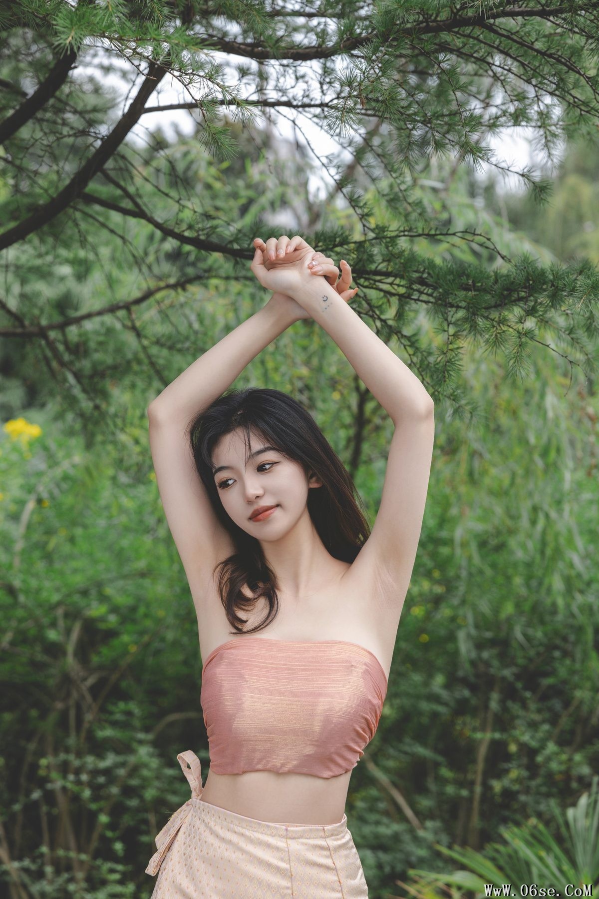 图片[11]-YiTuYu艺图语 Vol.4742 Aka Ki Qing Ko[33P]-六色网