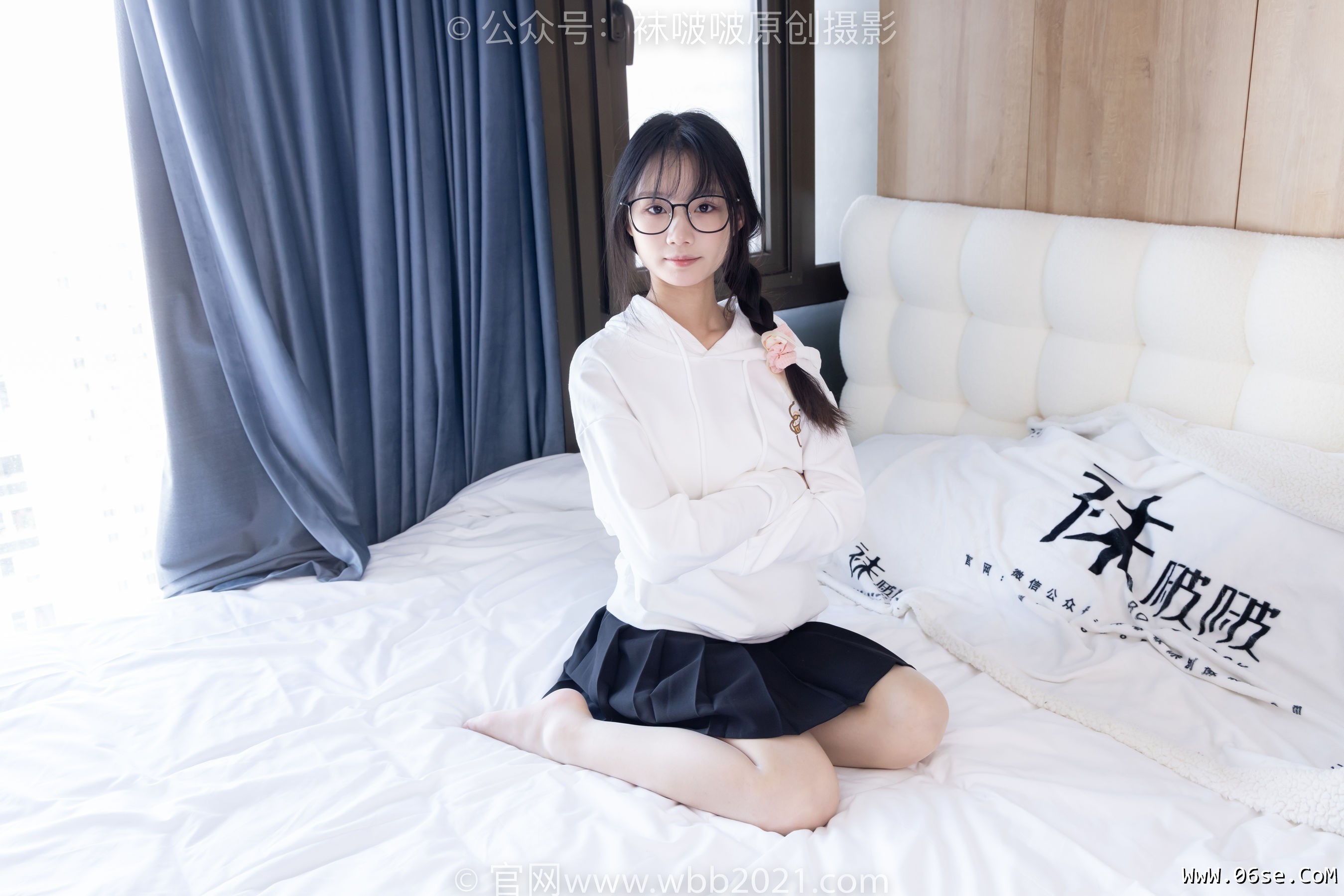 图片[59]-BoBoSocks袜啵啵 No.368 甜甜圈 -运动鞋、白棉袜、油亮肉丝[160P]-六色网