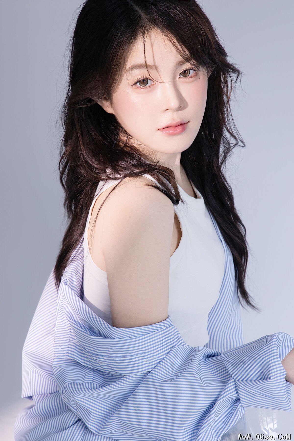 YiTuYu艺图语 Vol.7596 Luo Xin Xin[26P]-六色网