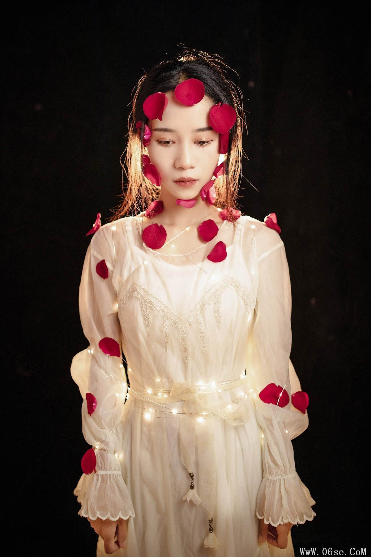 图片[4]-YiTuYu艺图语 Vol.4611 Xiu Er[23P]-六色网