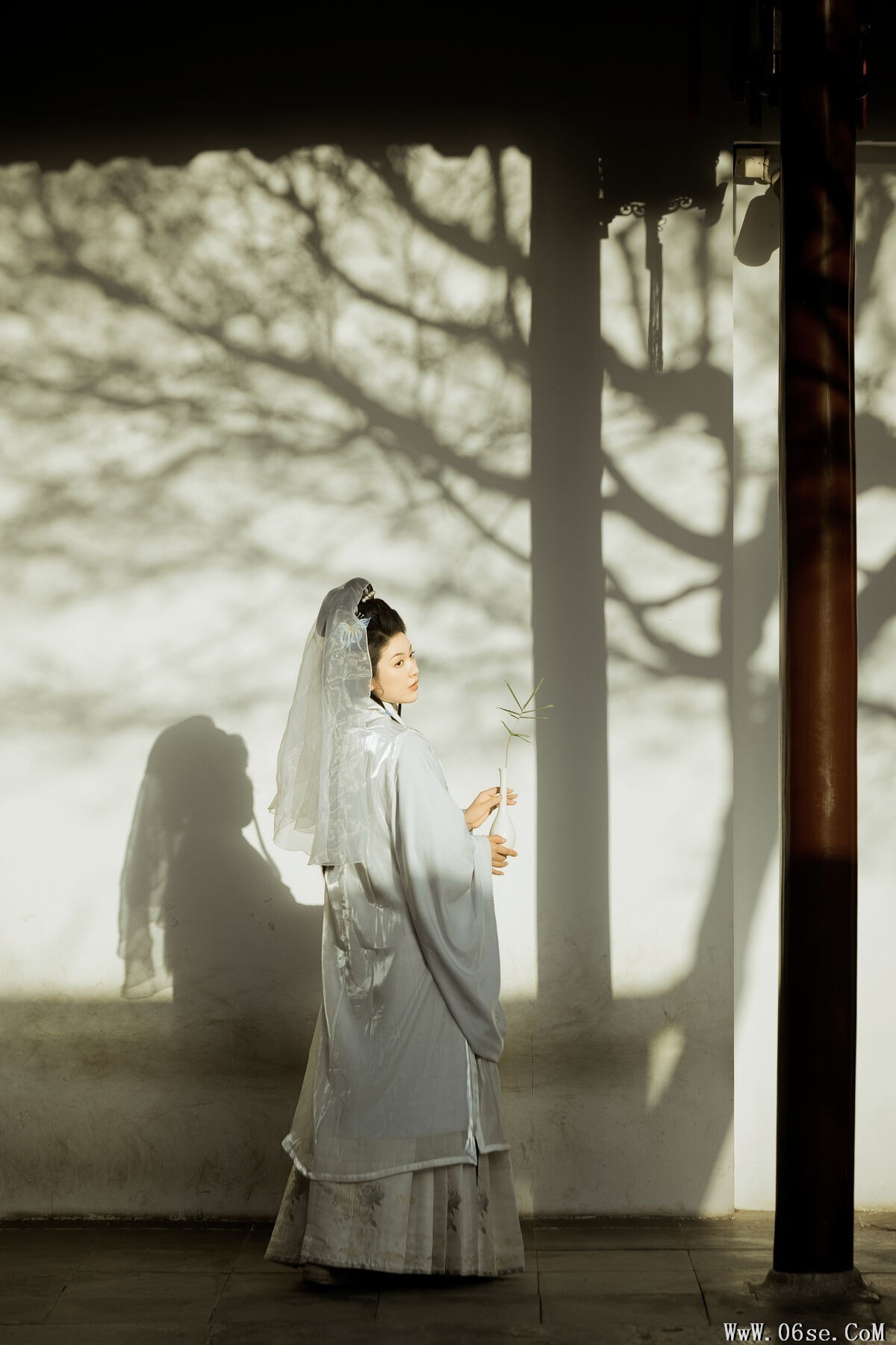图片[23]-YiTuYu艺图语 Vol.6914 Tang Yi[26P]-六色网