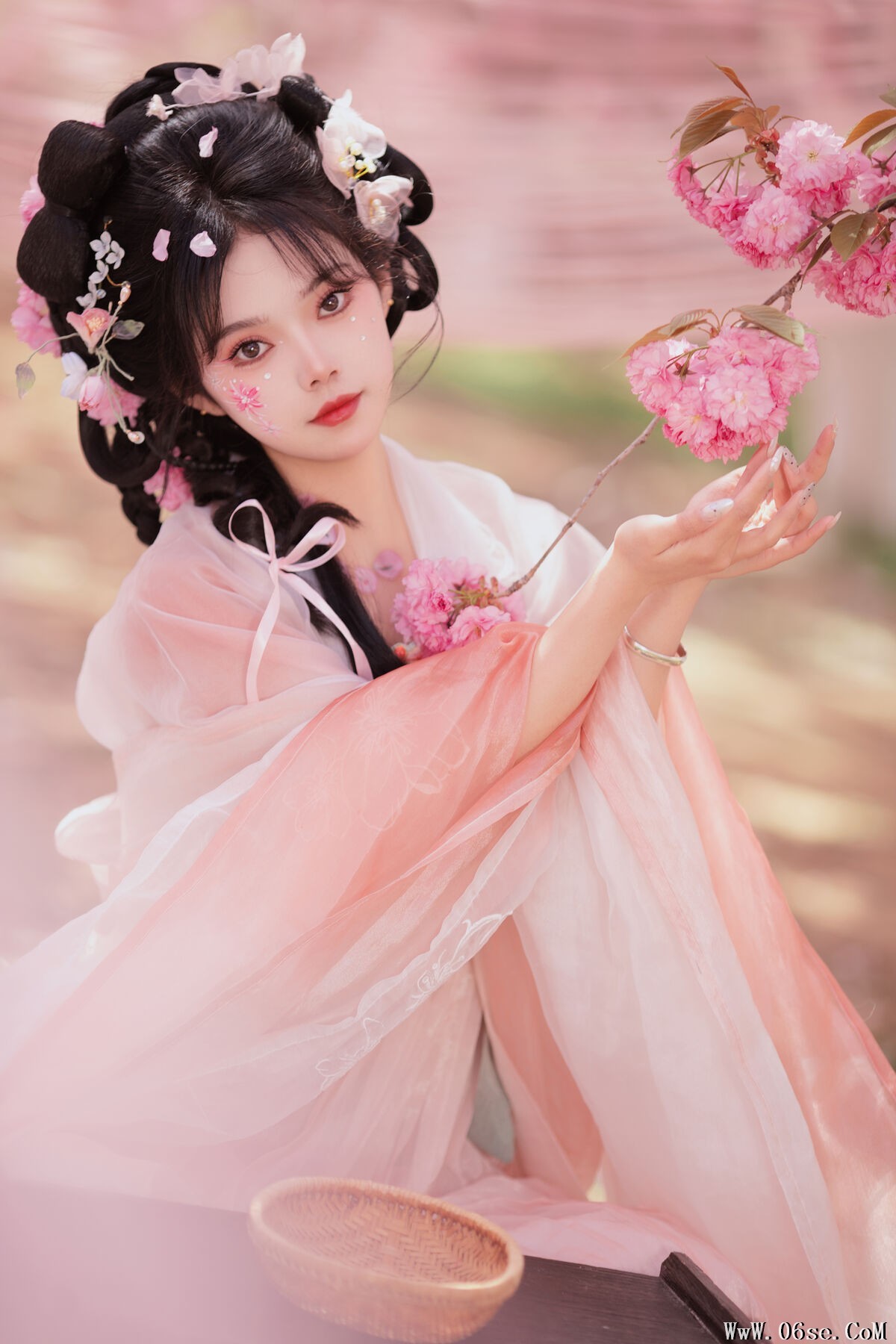 图片[12]-YiTuYu艺图语 Vol.7087 Wan Yi[27P]-六色网