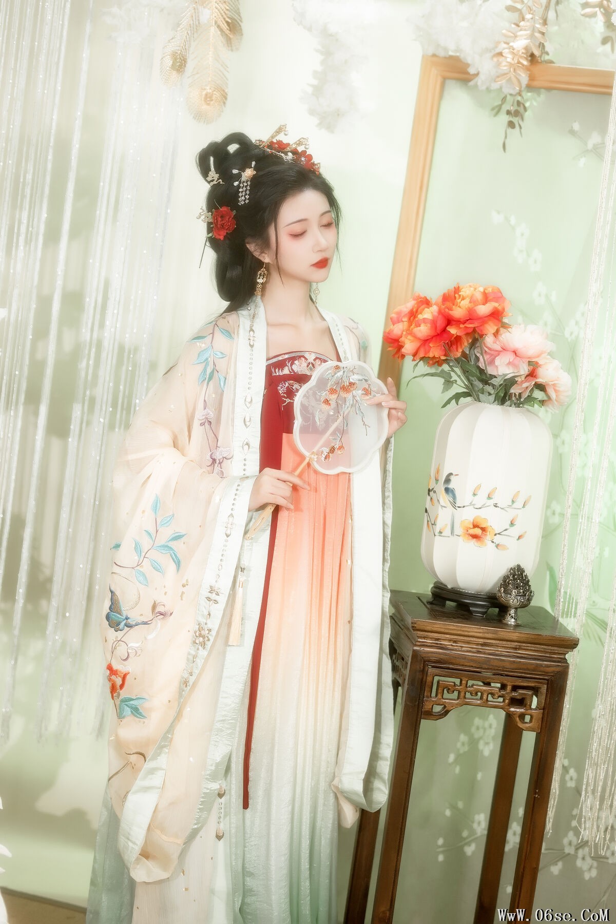 图片[17]-YiTuYu艺图语 Vol.7124 Qi Luo Sheng De Xiao Su Su[25P]-六色网