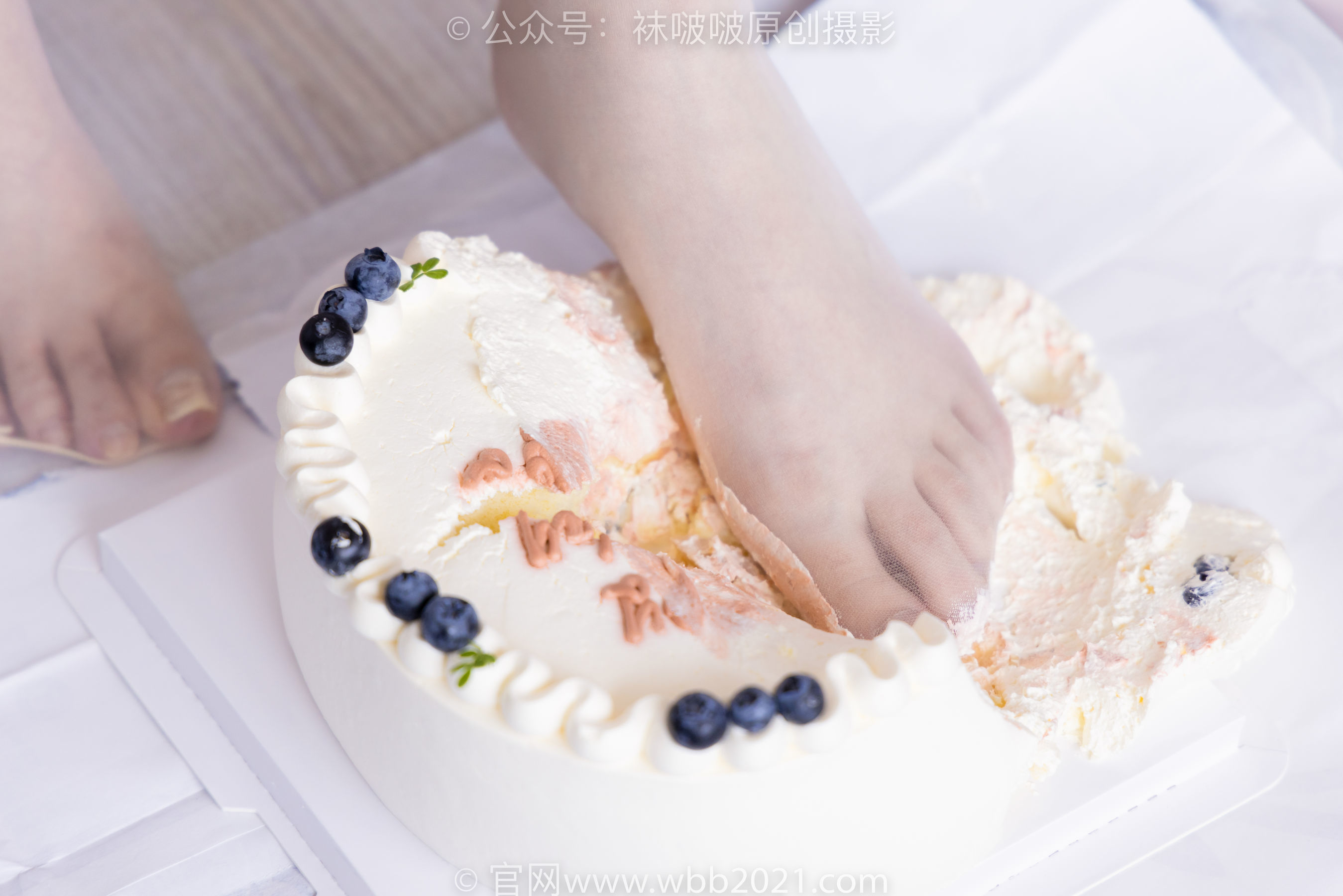 图片[143]-BoBoSocks袜啵啵 No.367 小甜豆 -高跟鞋、油亮白丝、丝袜踩奶油蛋糕[145P]-六色网